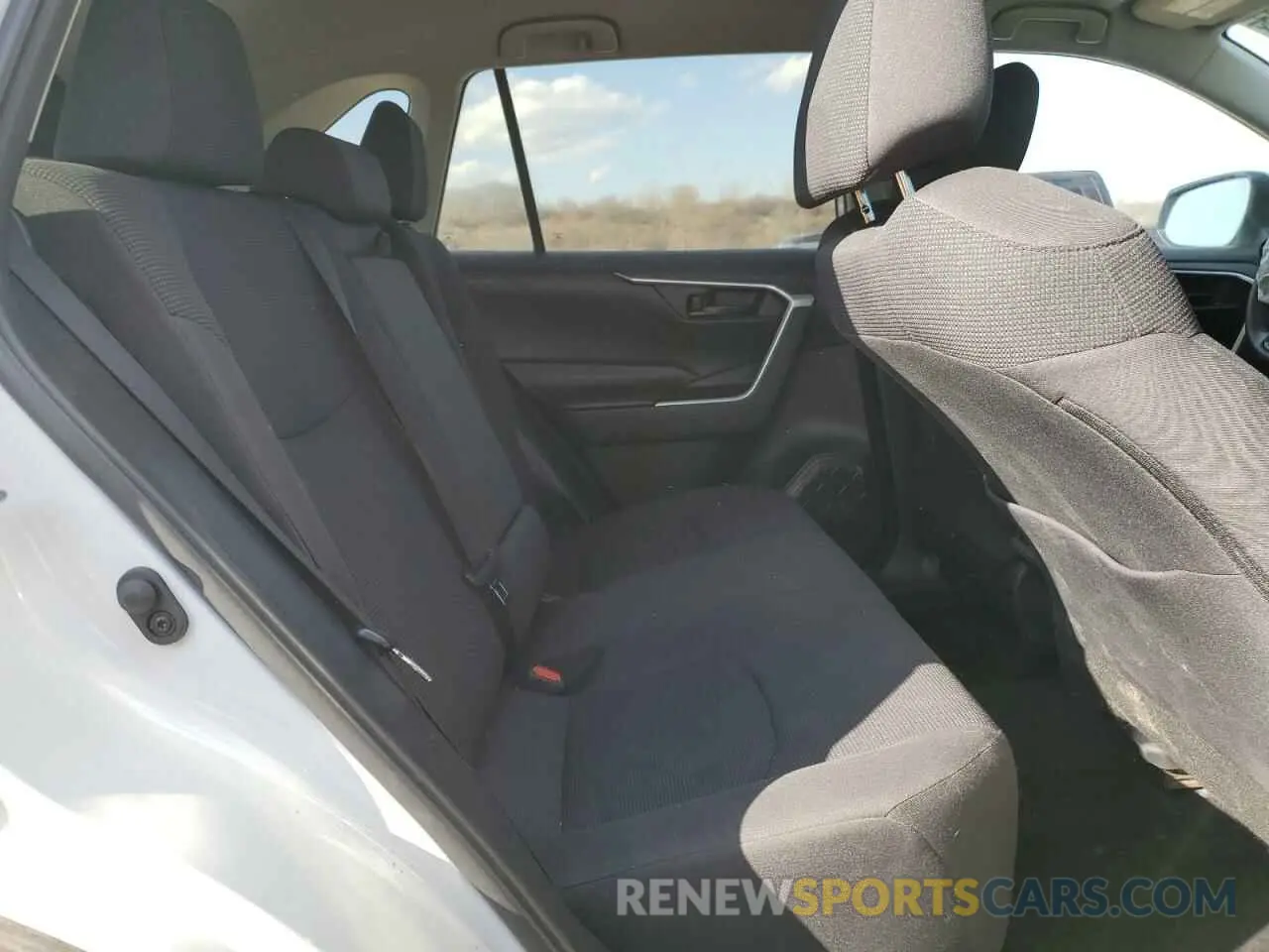 11 Фотография поврежденного автомобиля 2T3F1RFV5KC010487 TOYOTA RAV4 2019