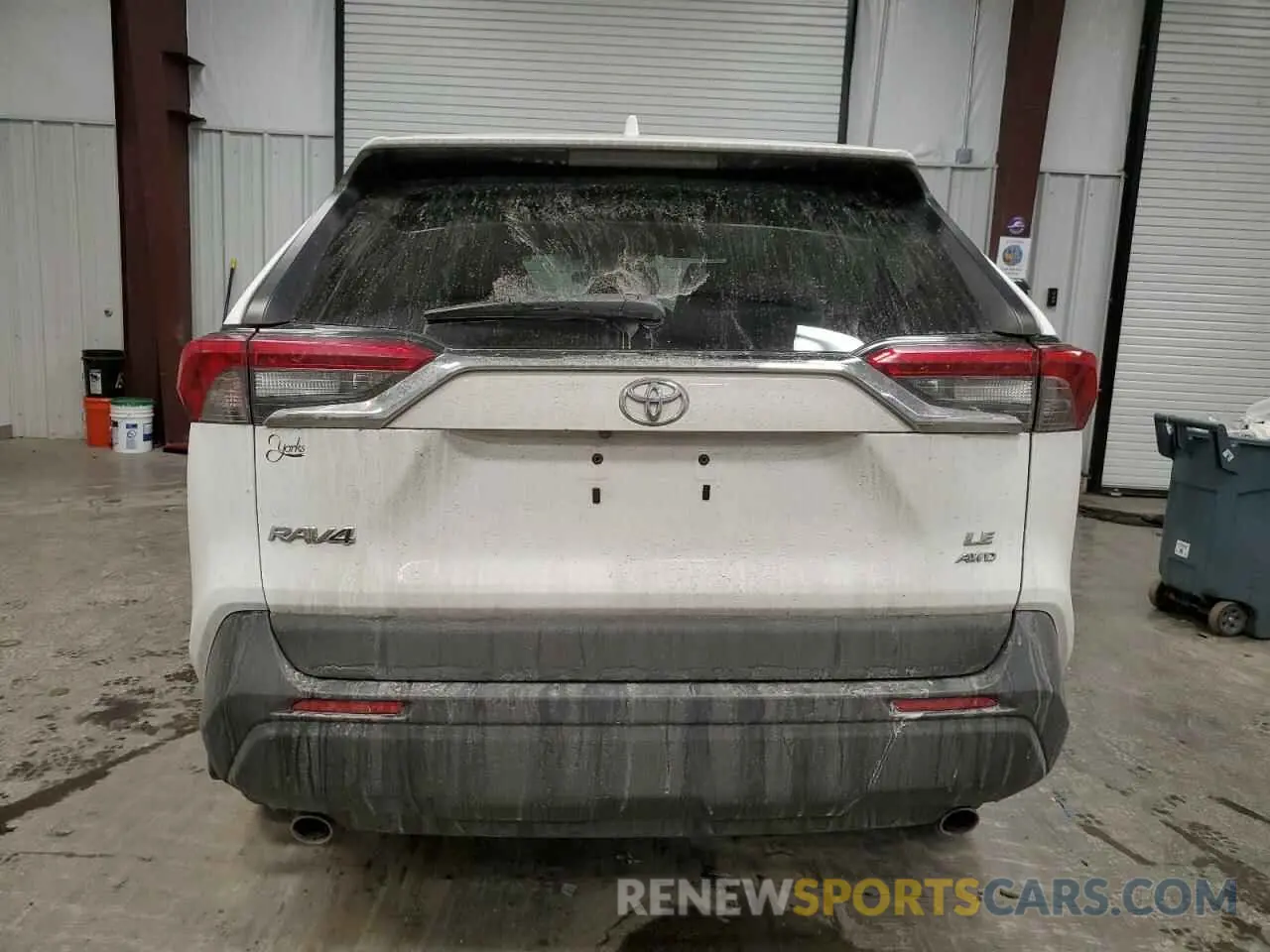 6 Photograph of a damaged car 2T3F1RFV5KC020792 TOYOTA RAV4 2019