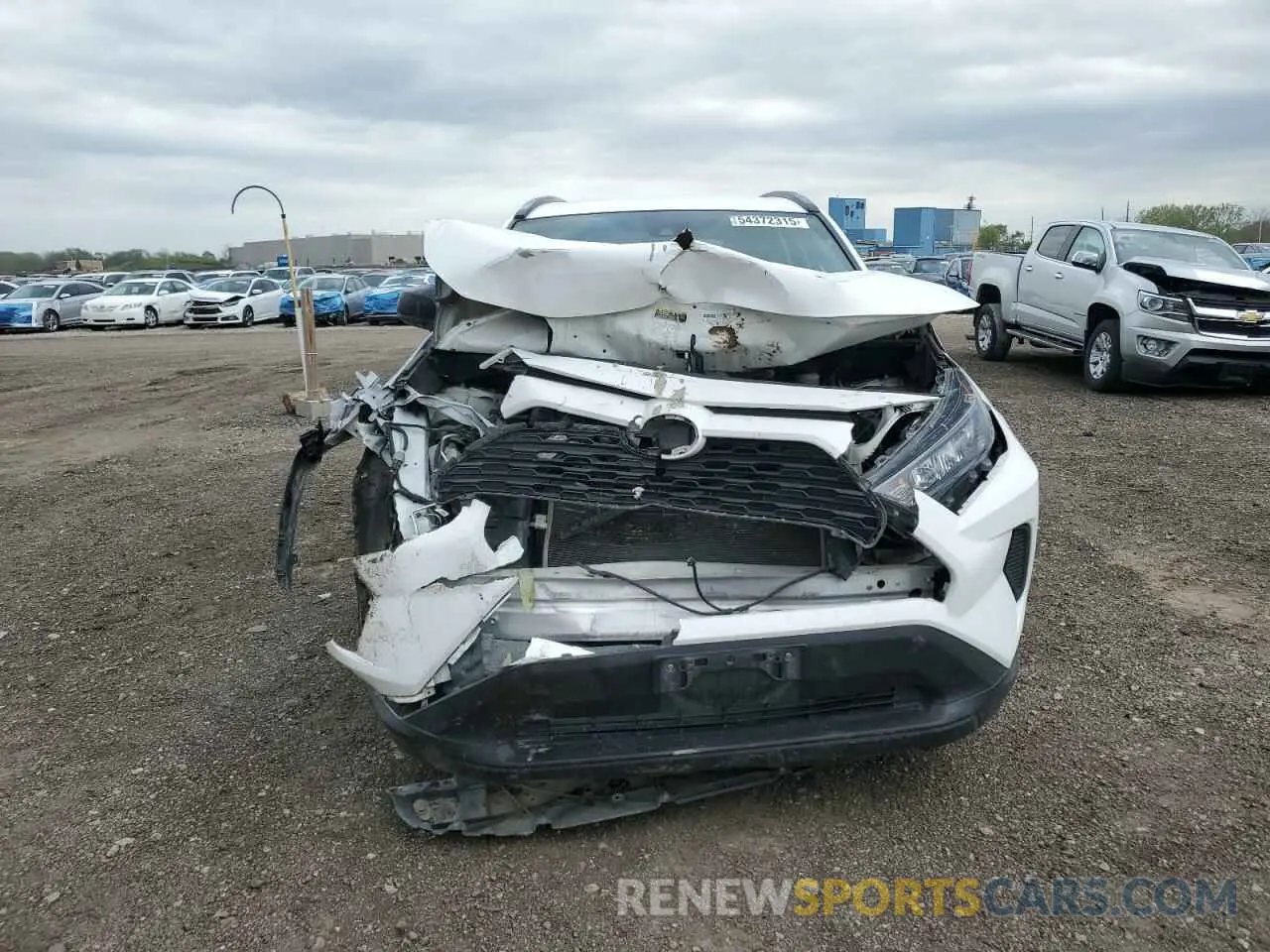 5 Photograph of a damaged car 2T3F1RFV5KC029024 TOYOTA RAV4 2019