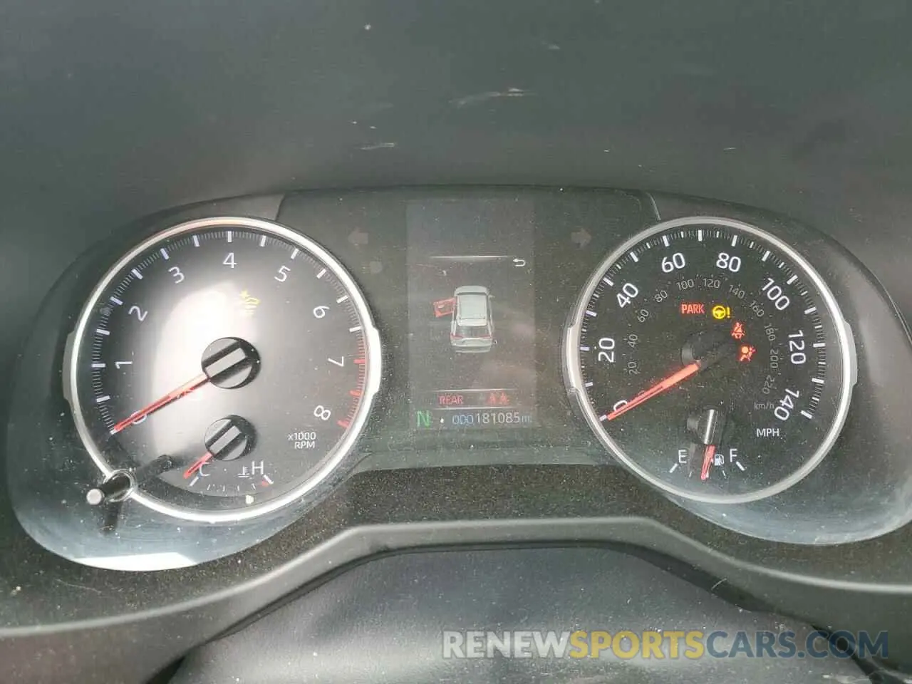 9 Photograph of a damaged car 2T3F1RFV5KC029024 TOYOTA RAV4 2019