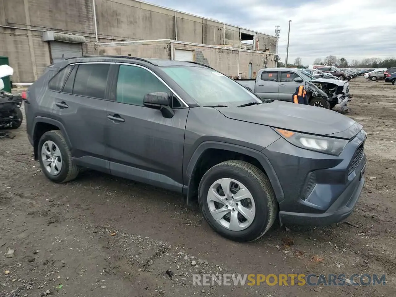 4 Photograph of a damaged car 2T3F1RFV5KW065312 TOYOTA RAV4 2019