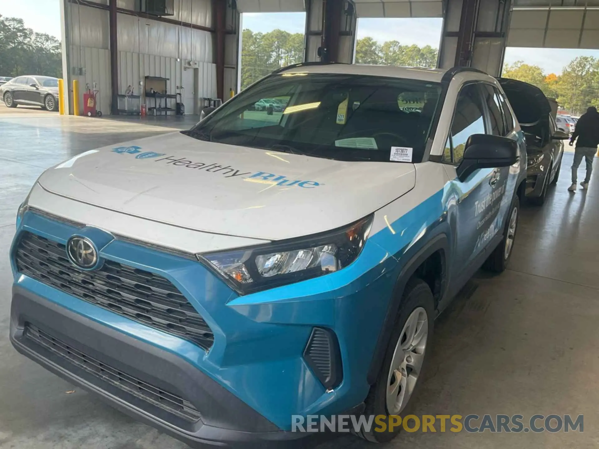15 Фотография поврежденного автомобиля 2T3F1RFV6KC029615 TOYOTA RAV4 2019