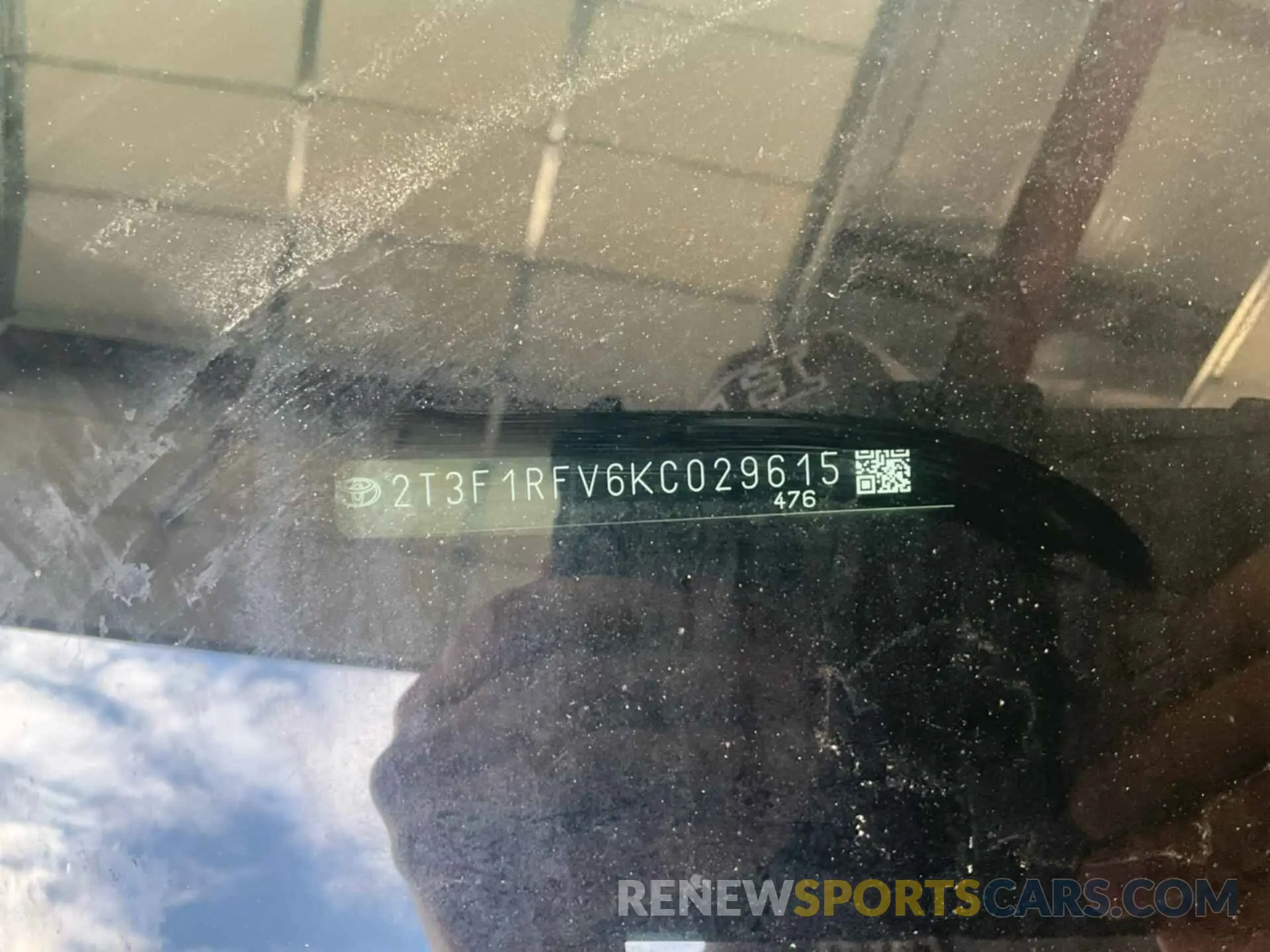 5 Фотография поврежденного автомобиля 2T3F1RFV6KC029615 TOYOTA RAV4 2019