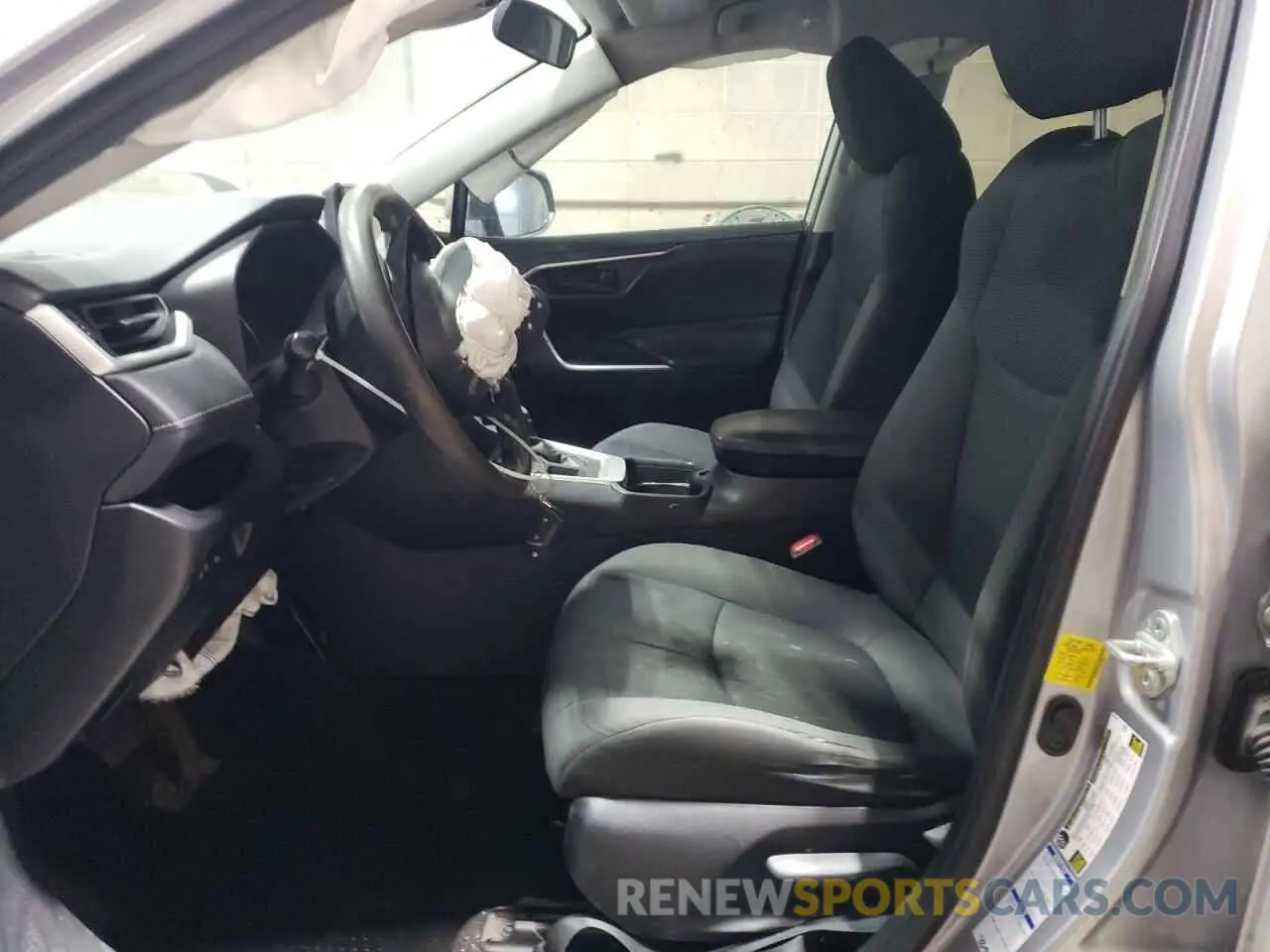 7 Фотография поврежденного автомобиля 2T3F1RFV6KW050494 TOYOTA RAV4 2019