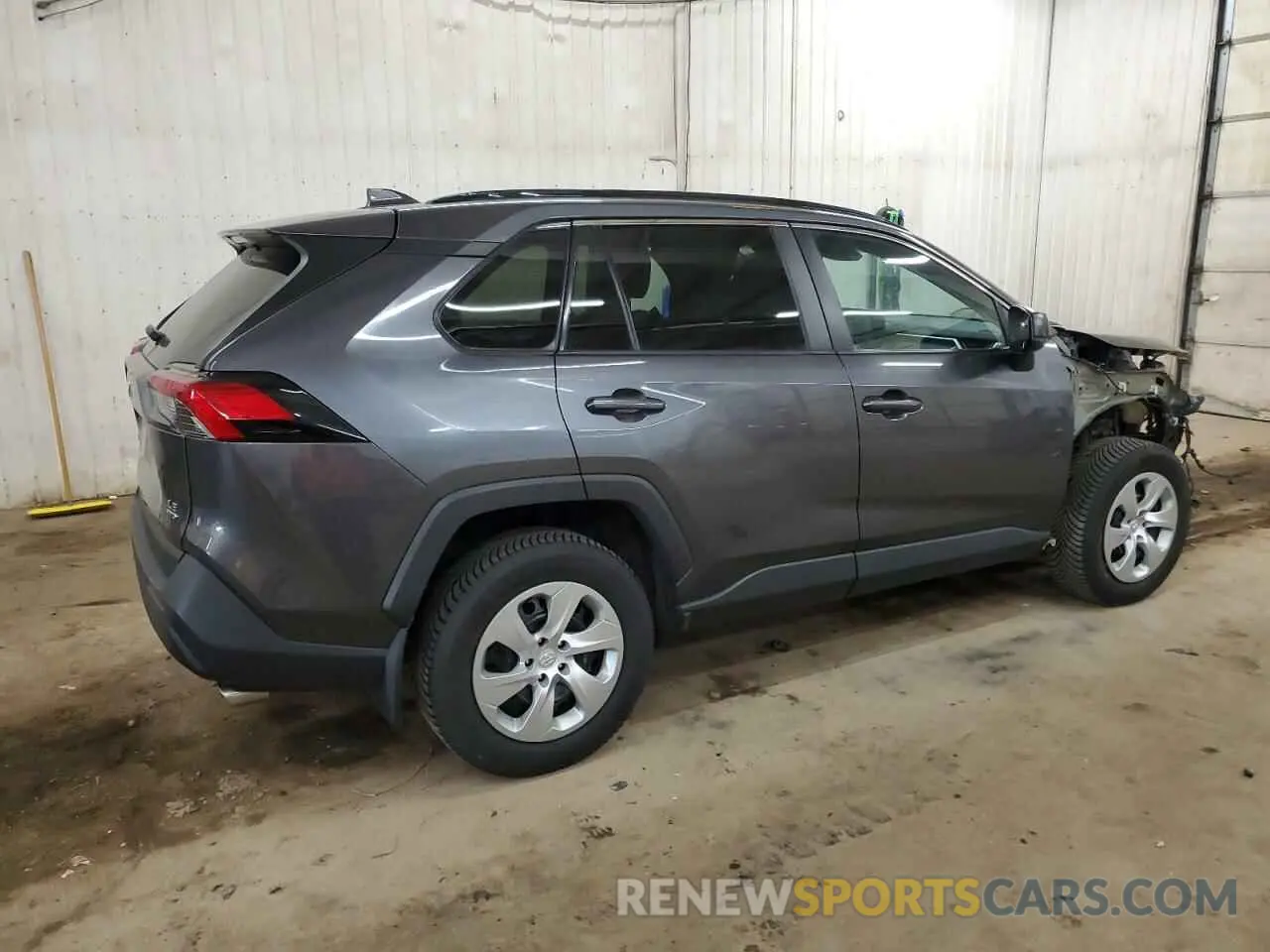 3 Photograph of a damaged car 2T3F1RFV6KW066131 TOYOTA RAV4 2019