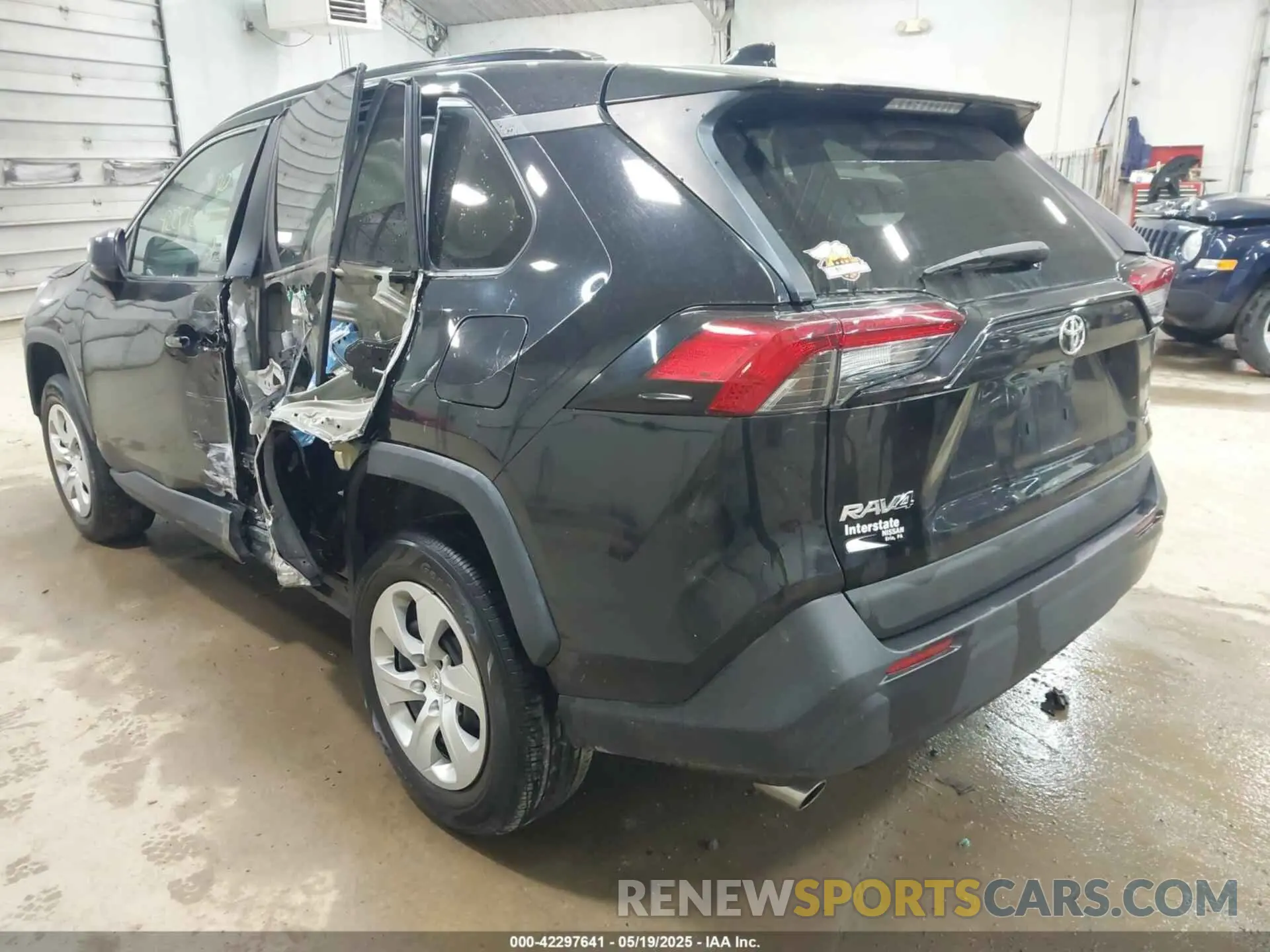 3 Photograph of a damaged car 2T3F1RFV7KW049905 TOYOTA RAV4 2019