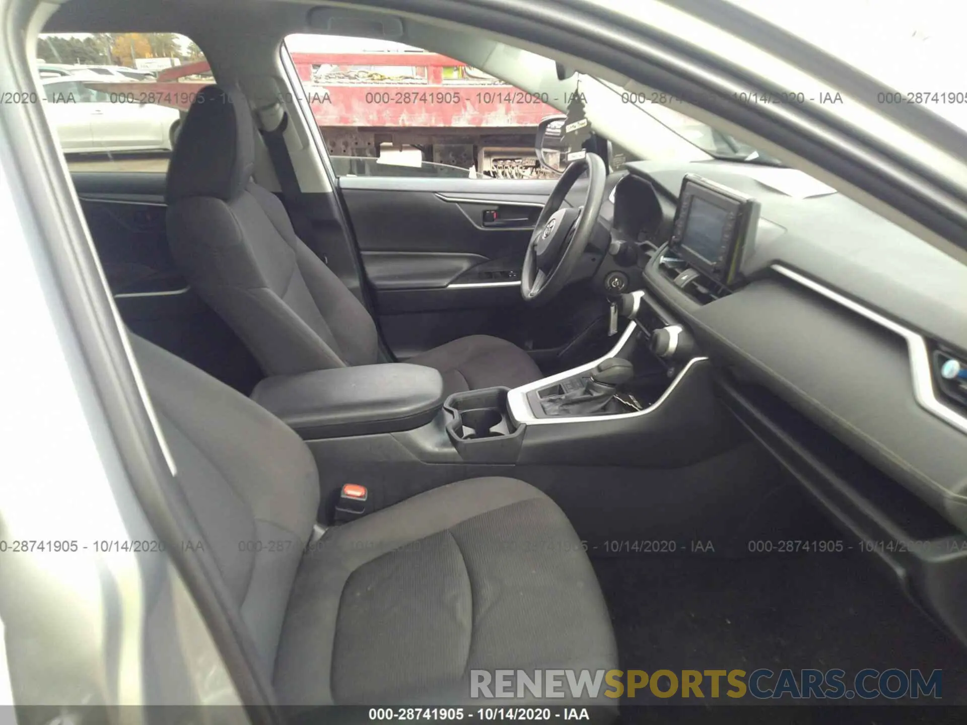 5 Photograph of a damaged car 2T3F1RFV8KC012038 TOYOTA RAV4 2019