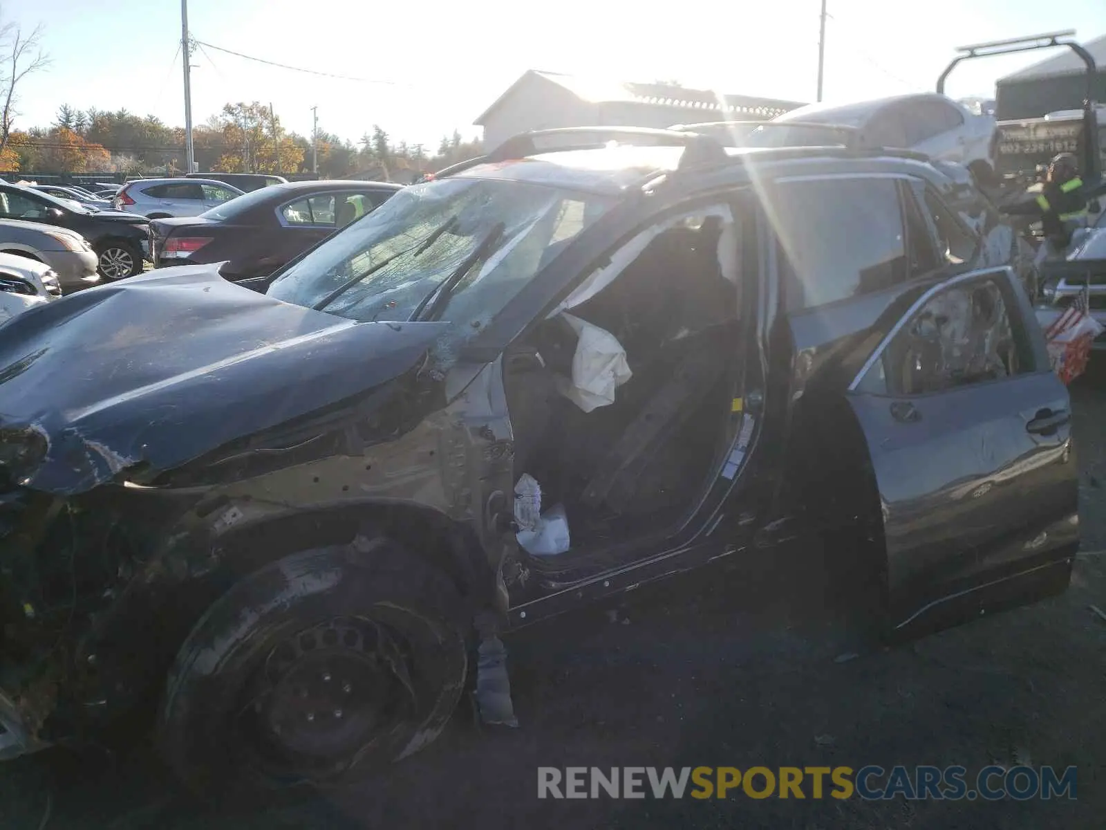 9 Photograph of a damaged car 2T3F1RFV8KC040275 TOYOTA RAV4 2019