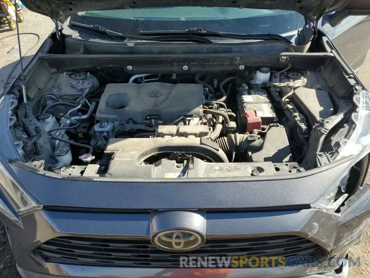 11 Photograph of a damaged car 2T3F1RFV8KW063215 TOYOTA RAV4 2019