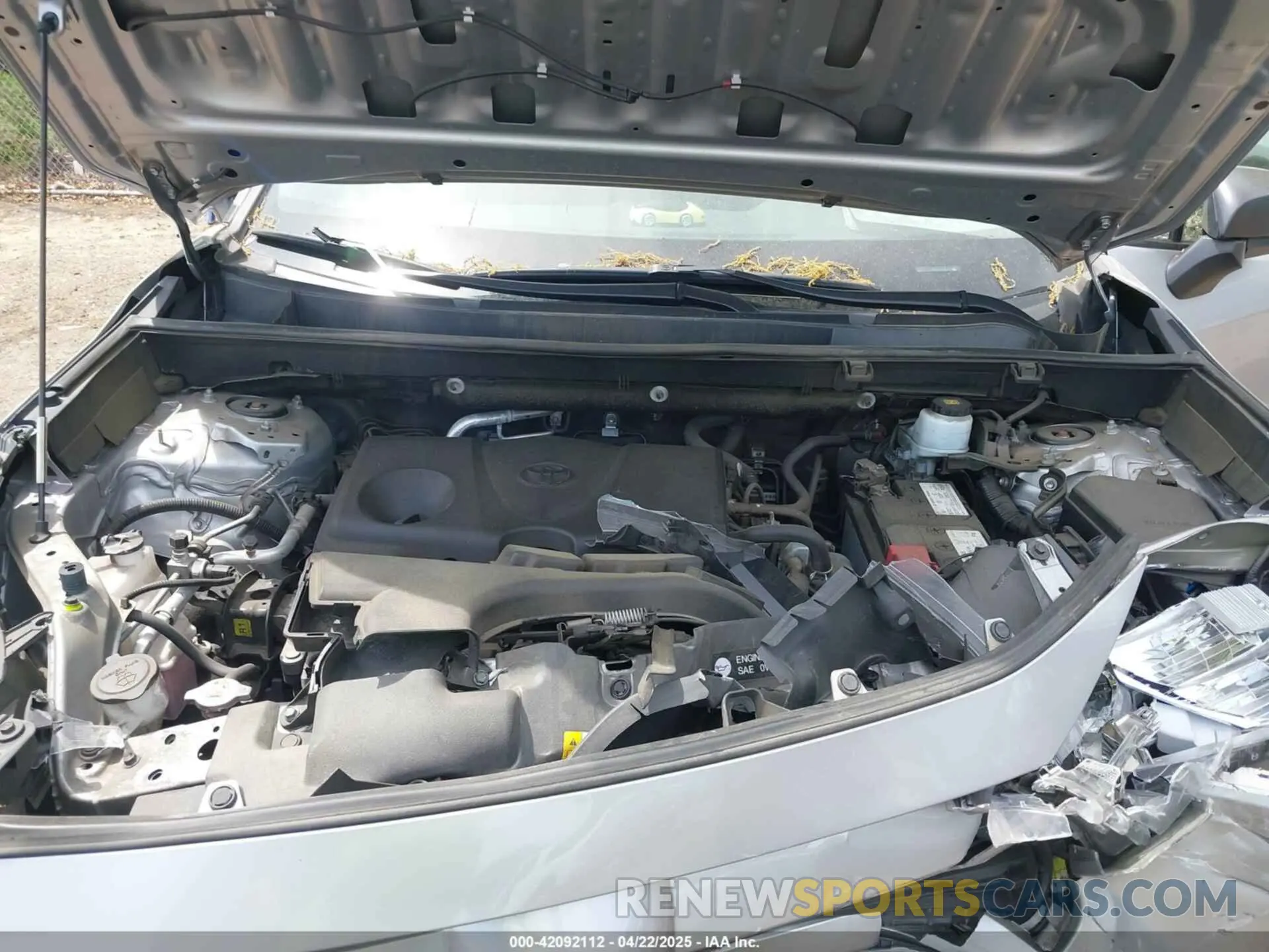 10 Photograph of a damaged car 2T3F1RFV8KW068379 TOYOTA RAV4 2019