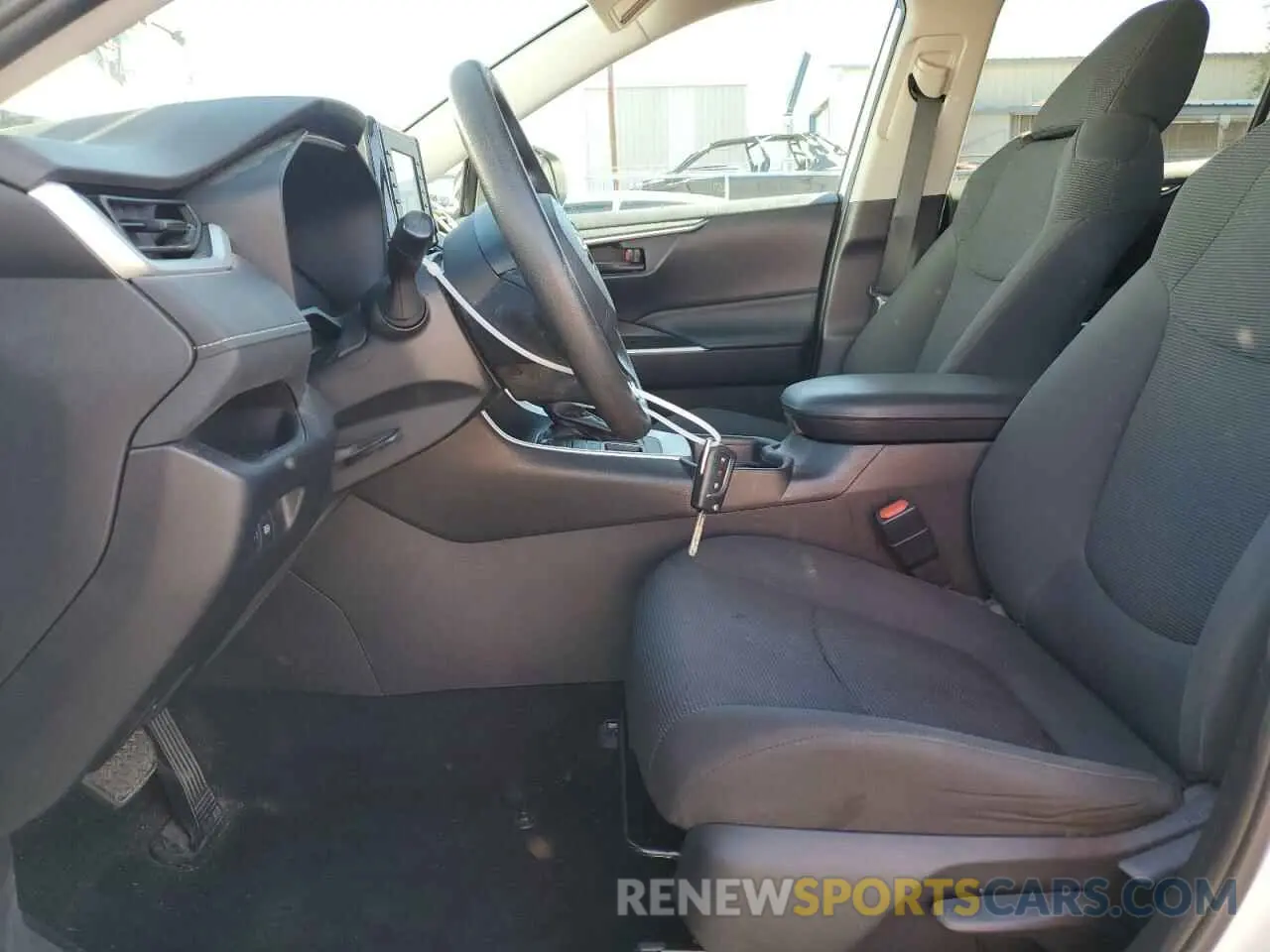 7 Photograph of a damaged car 2T3F1RFV9KC018334 TOYOTA RAV4 2019
