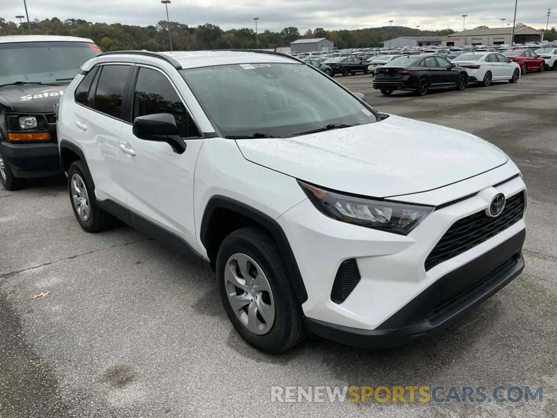 7 Photograph of a damaged car 2T3F1RFV9KW020860 TOYOTA RAV4 2019