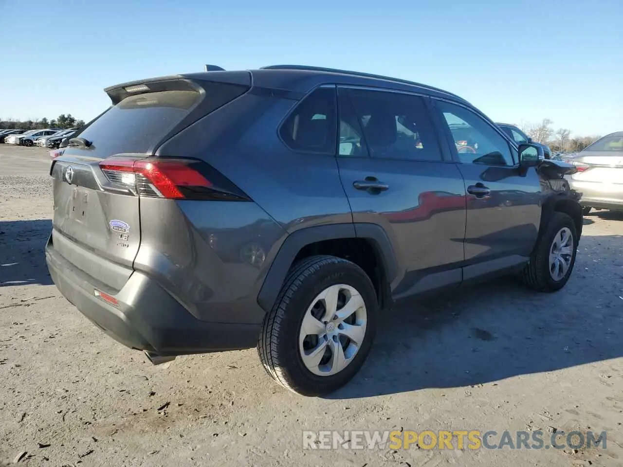 3 Фотография поврежденного автомобиля 2T3G1RFV1KW010697 TOYOTA RAV4 2019
