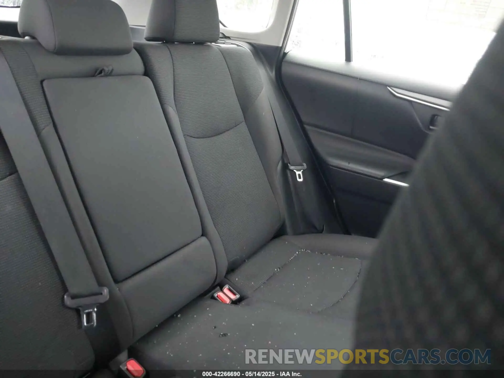 8 Фотография поврежденного автомобиля 2T3G1RFV2KC017563 TOYOTA RAV4 2019
