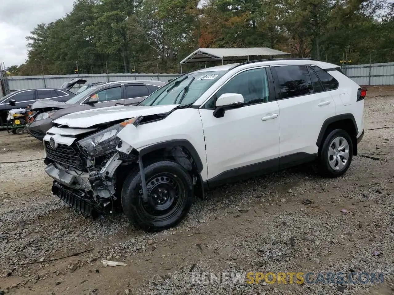 1 Photograph of a damaged car 2T3G1RFV5KC019050 TOYOTA RAV4 2019