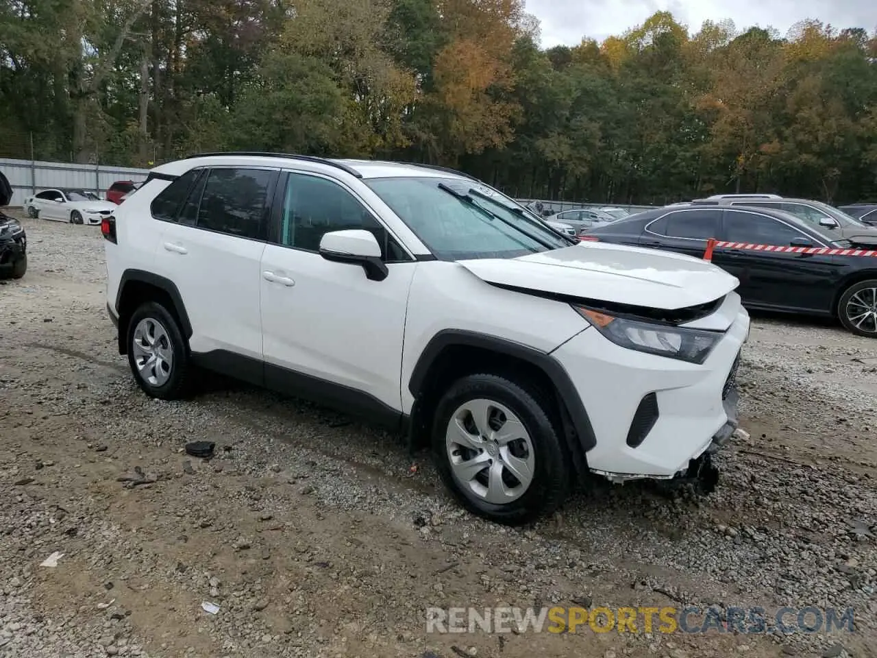 4 Photograph of a damaged car 2T3G1RFV5KC019050 TOYOTA RAV4 2019
