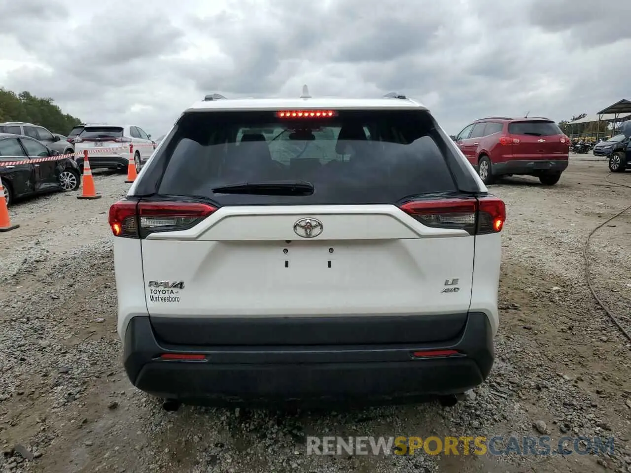 6 Photograph of a damaged car 2T3G1RFV5KC019050 TOYOTA RAV4 2019
