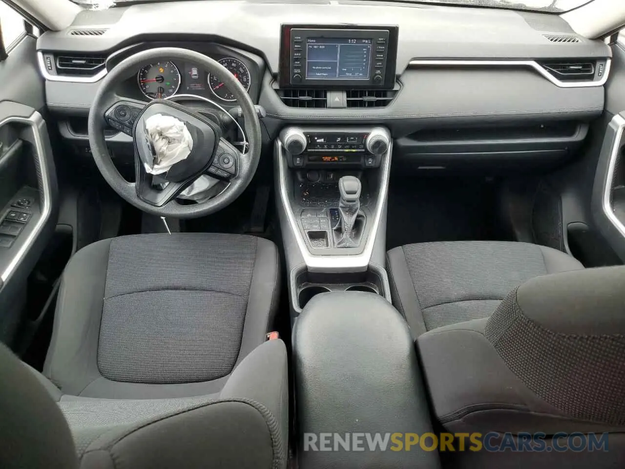 8 Photograph of a damaged car 2T3G1RFV5KC019050 TOYOTA RAV4 2019
