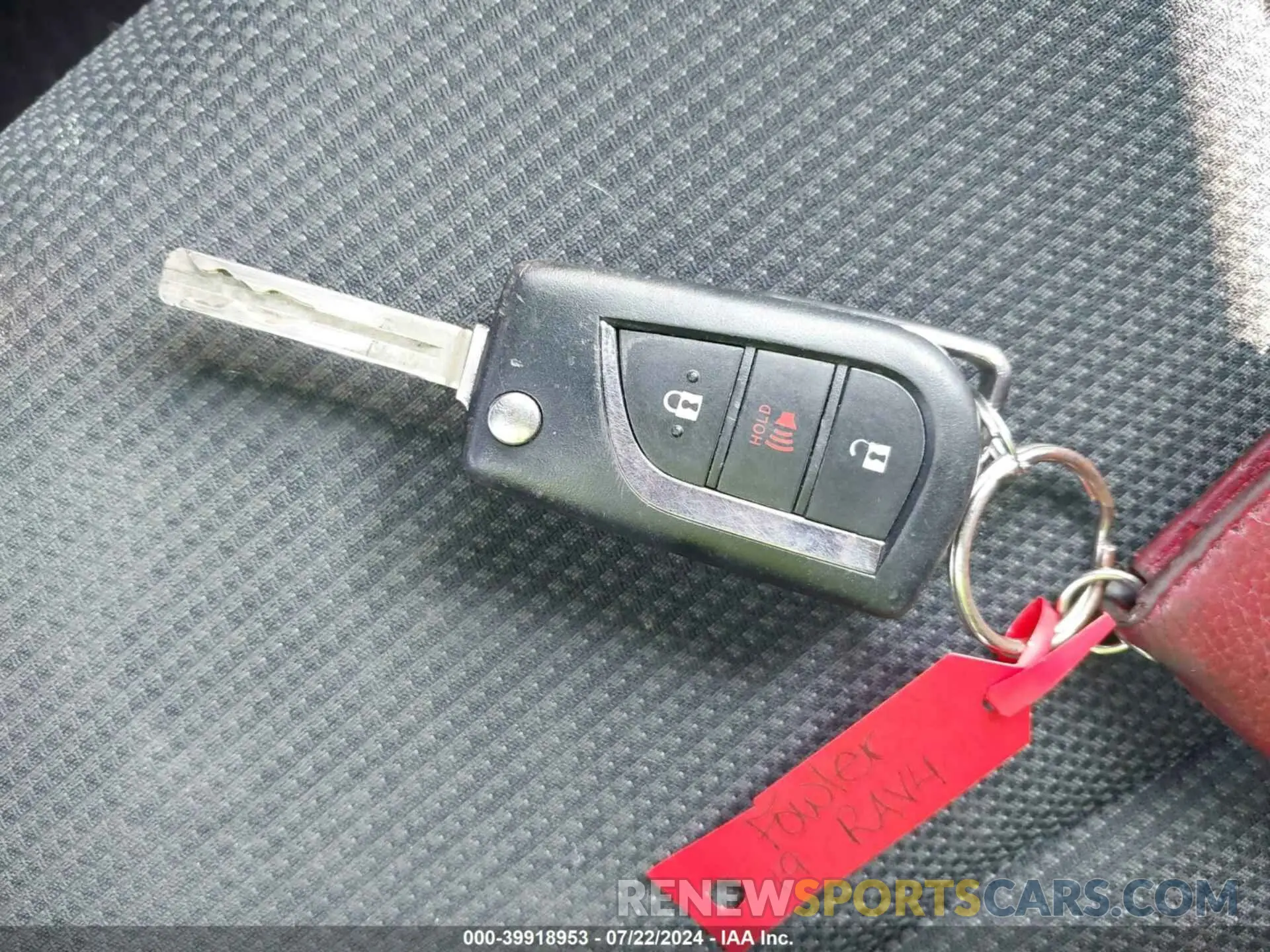 11 Фотография поврежденного автомобиля 2T3G1RFV6KC039937 TOYOTA RAV4 2019