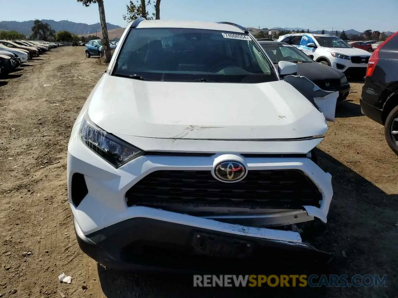 5 Photograph of a damaged car 2T3G1RFV6KC060481 TOYOTA RAV4 2019