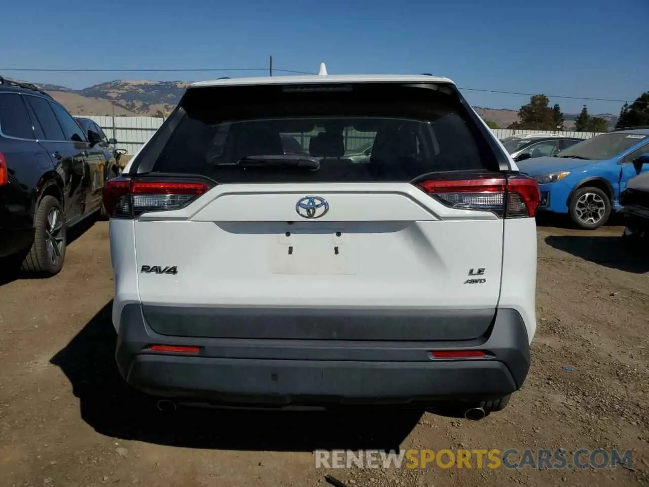 6 Photograph of a damaged car 2T3G1RFV6KC060481 TOYOTA RAV4 2019