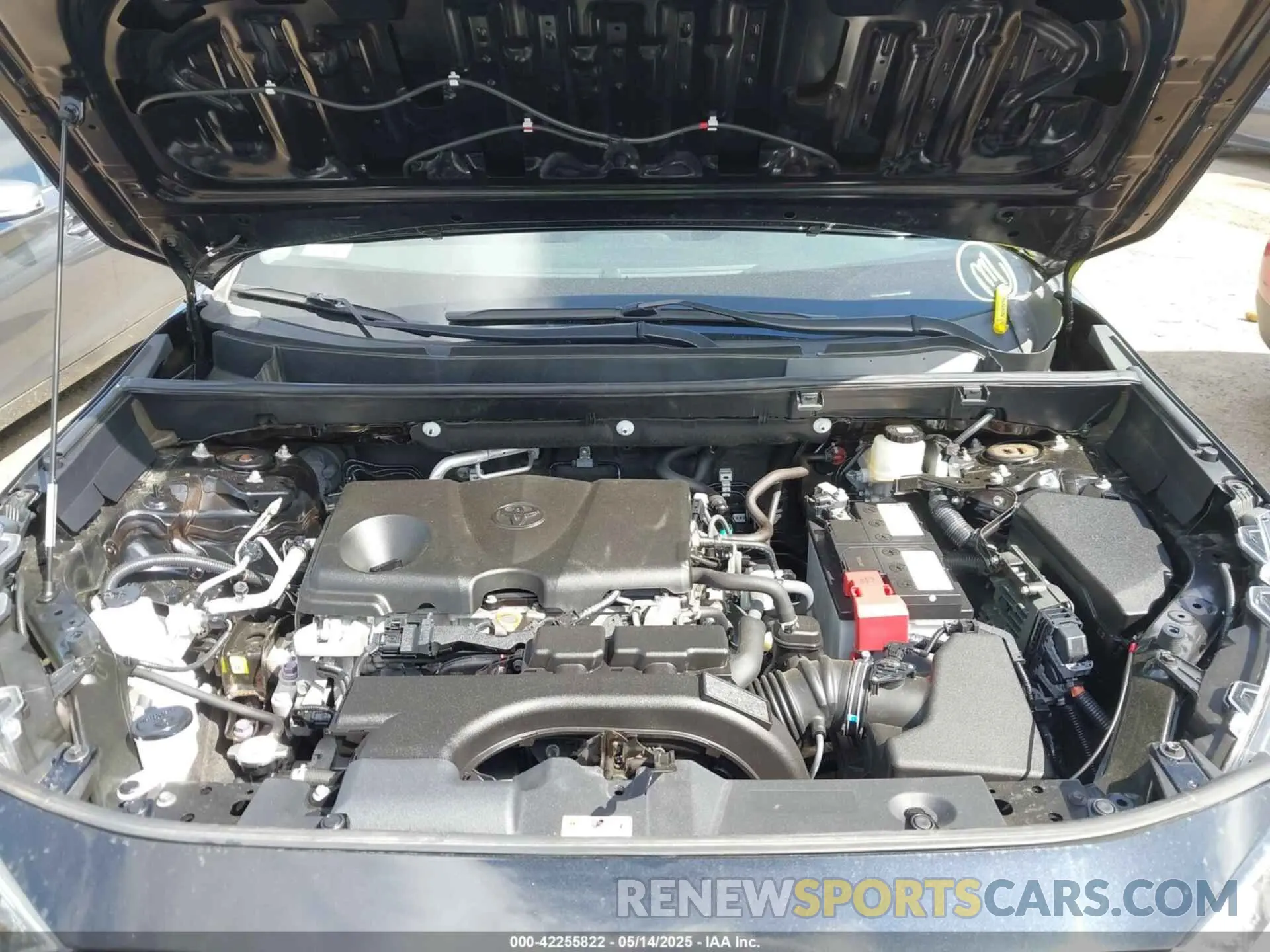 10 Photograph of a damaged car 2T3G1RFV6KW031660 TOYOTA RAV4 2019