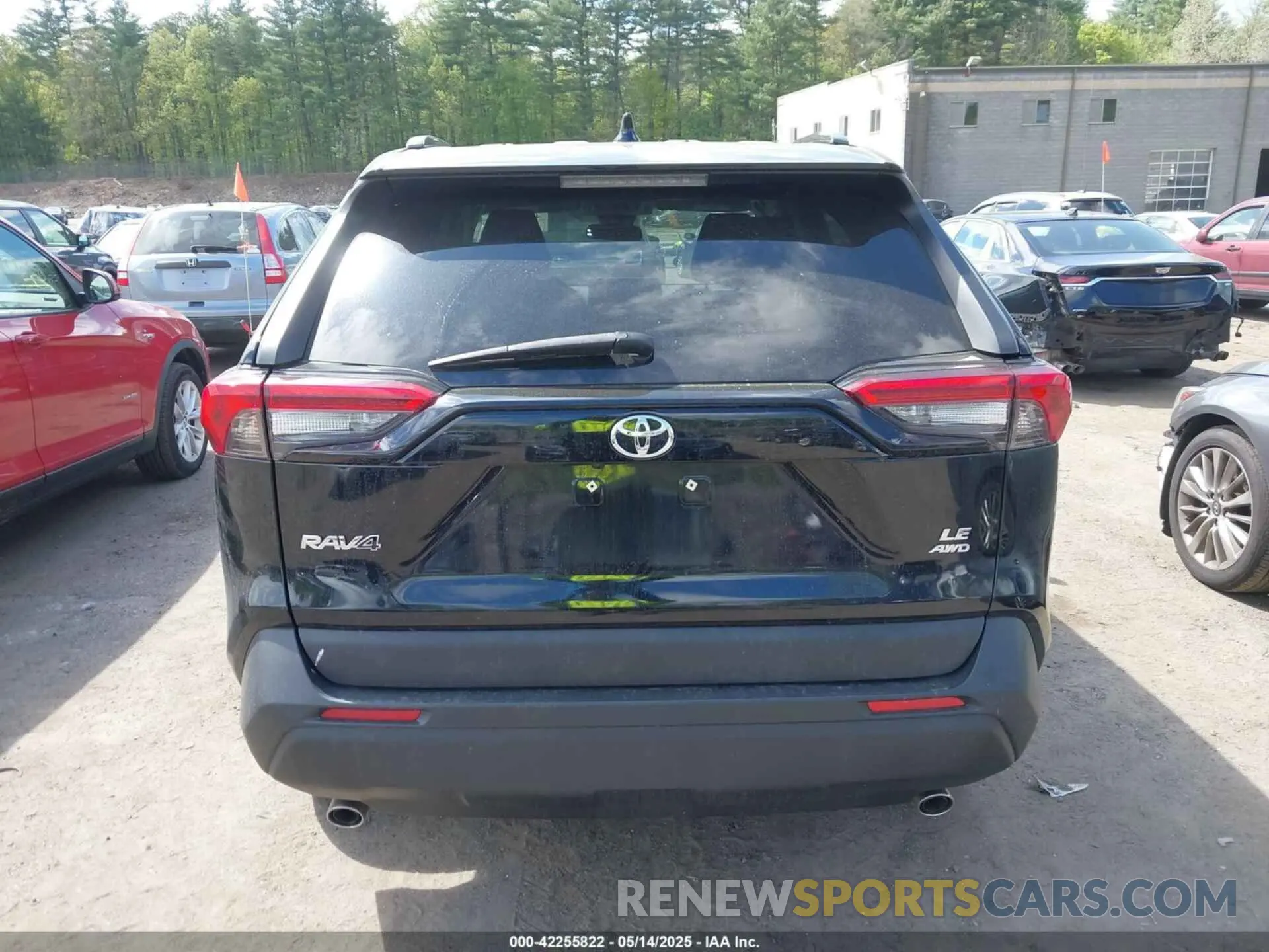 16 Photograph of a damaged car 2T3G1RFV6KW031660 TOYOTA RAV4 2019