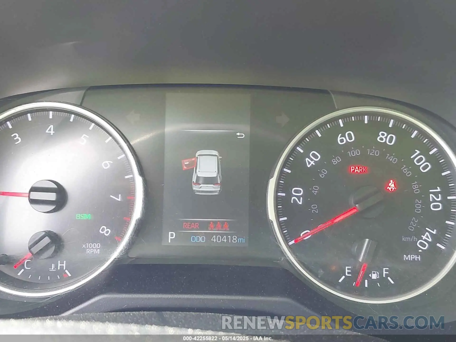 7 Photograph of a damaged car 2T3G1RFV6KW031660 TOYOTA RAV4 2019