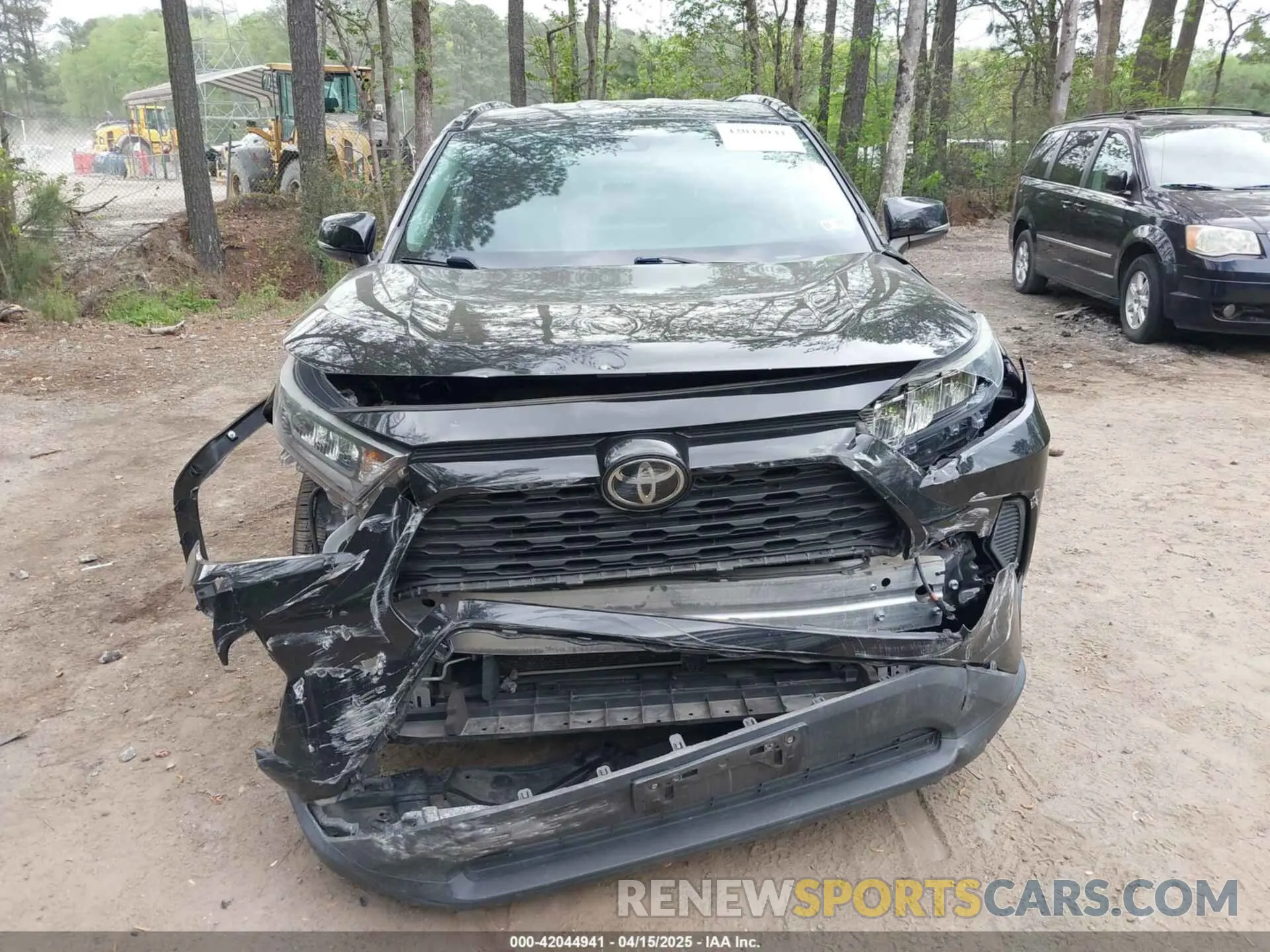 12 Photograph of a damaged car 2T3G1RFV6KW043811 TOYOTA RAV4 2019