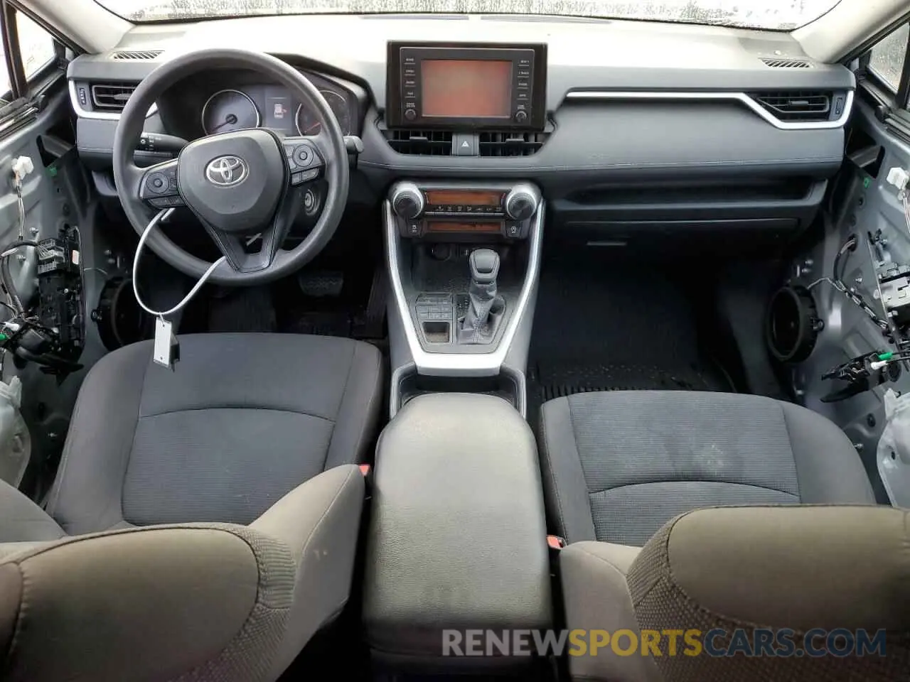 8 Photograph of a damaged car 2T3G1RFV8KC040605 TOYOTA RAV4 2019