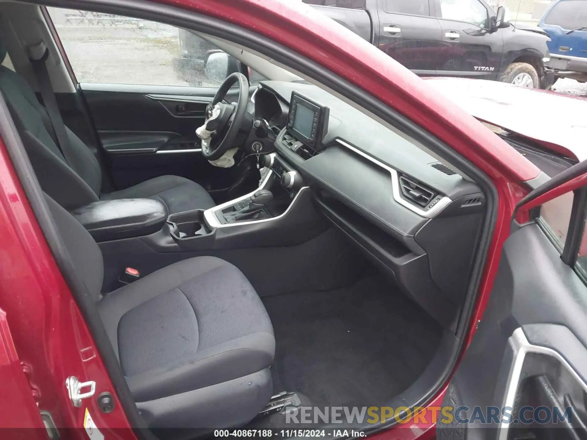 5 Фотография поврежденного автомобиля 2T3G1RFV9KW022452 TOYOTA RAV4 2019
