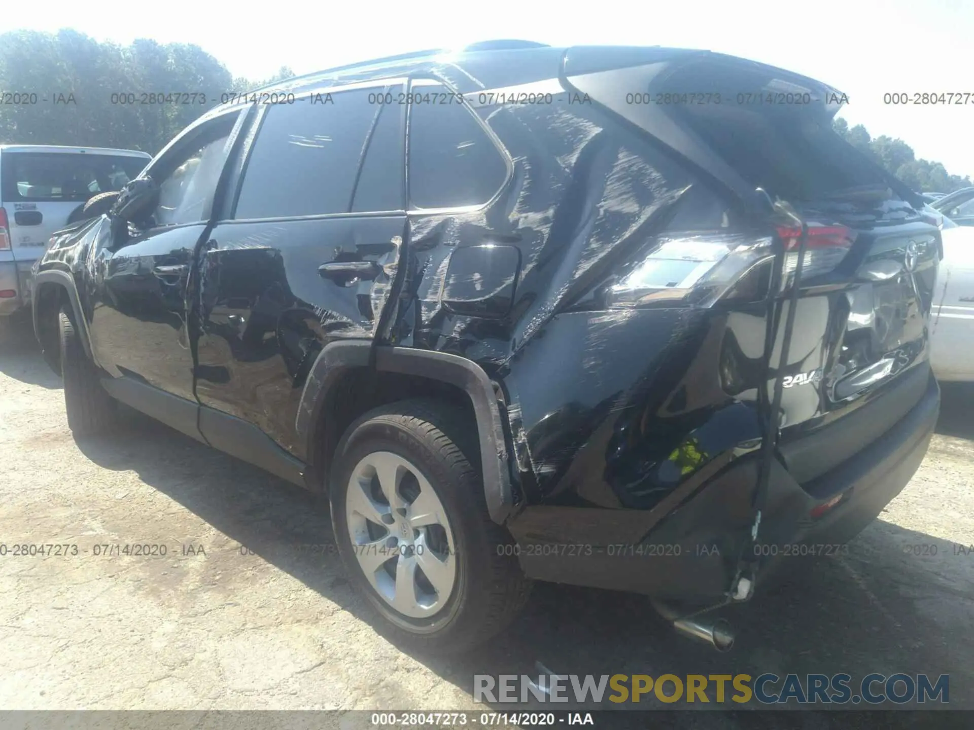 3 Photograph of a damaged car 2T3H1RFV0KC027318 TOYOTA RAV4 2019