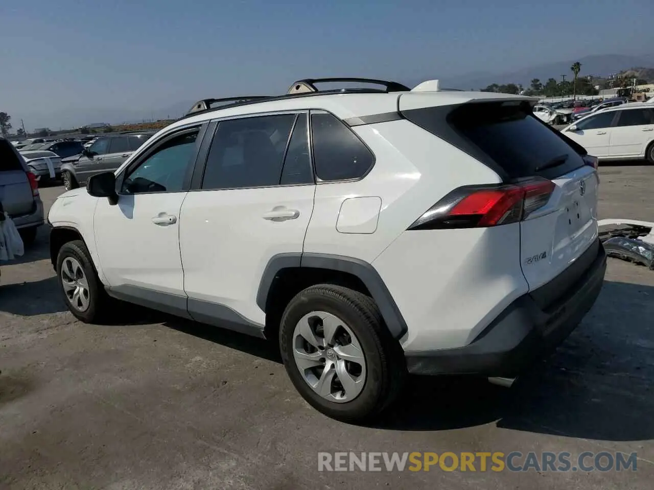 2 Photograph of a damaged car 2T3H1RFV0KW009318 TOYOTA RAV4 2019
