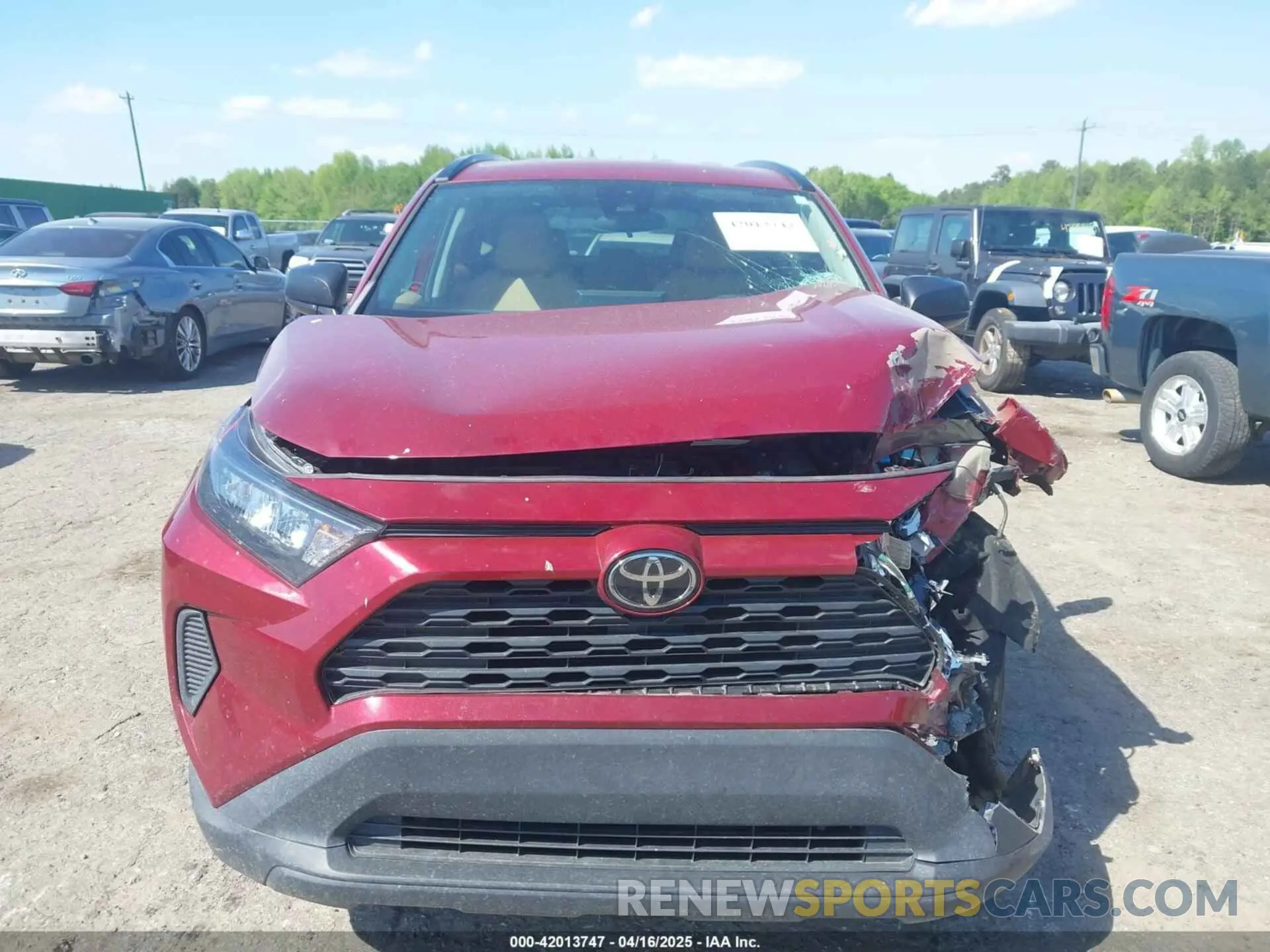 12 Фотография поврежденного автомобиля 2T3H1RFV0KW040262 TOYOTA RAV4 2019