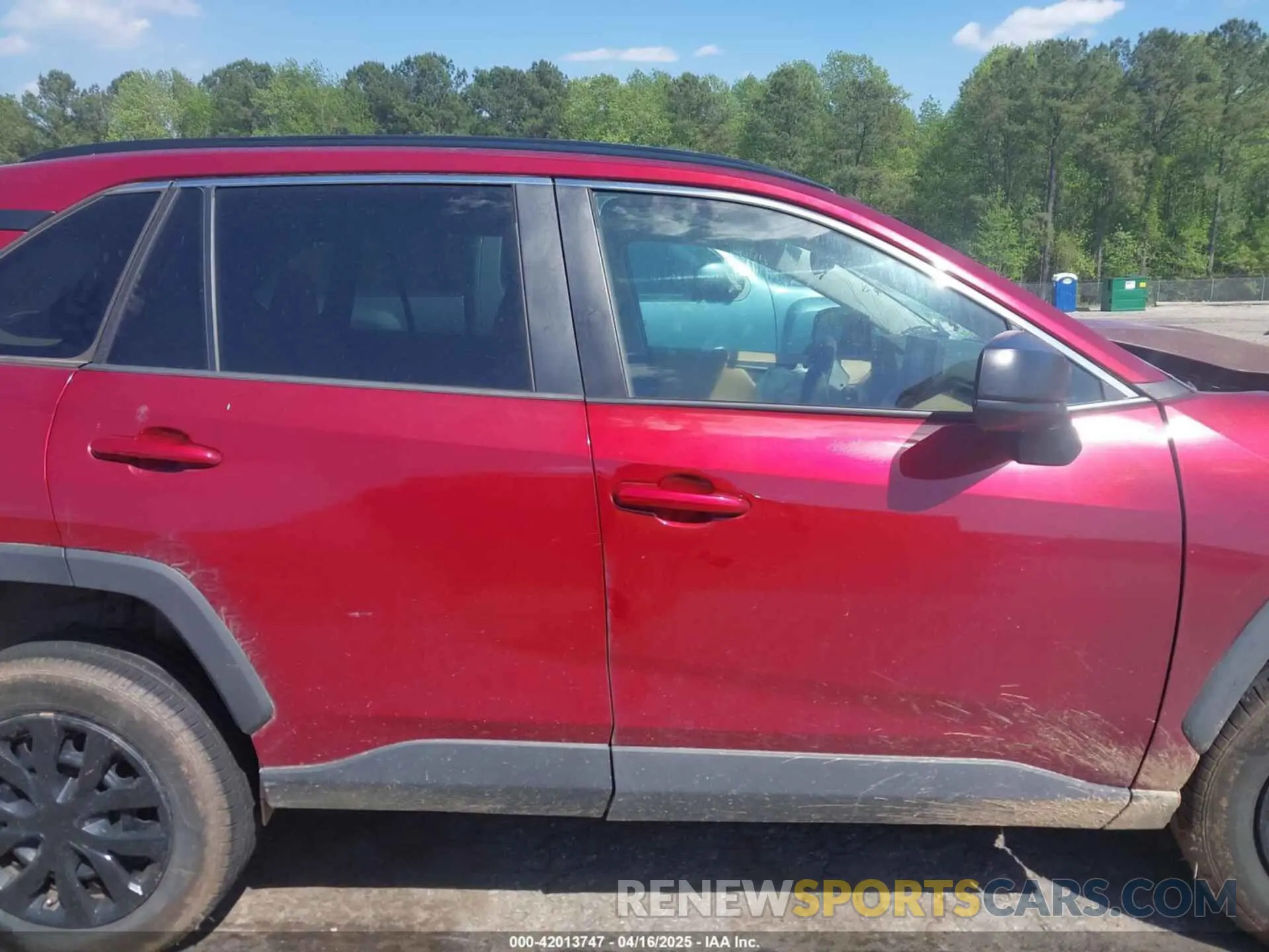 13 Фотография поврежденного автомобиля 2T3H1RFV0KW040262 TOYOTA RAV4 2019