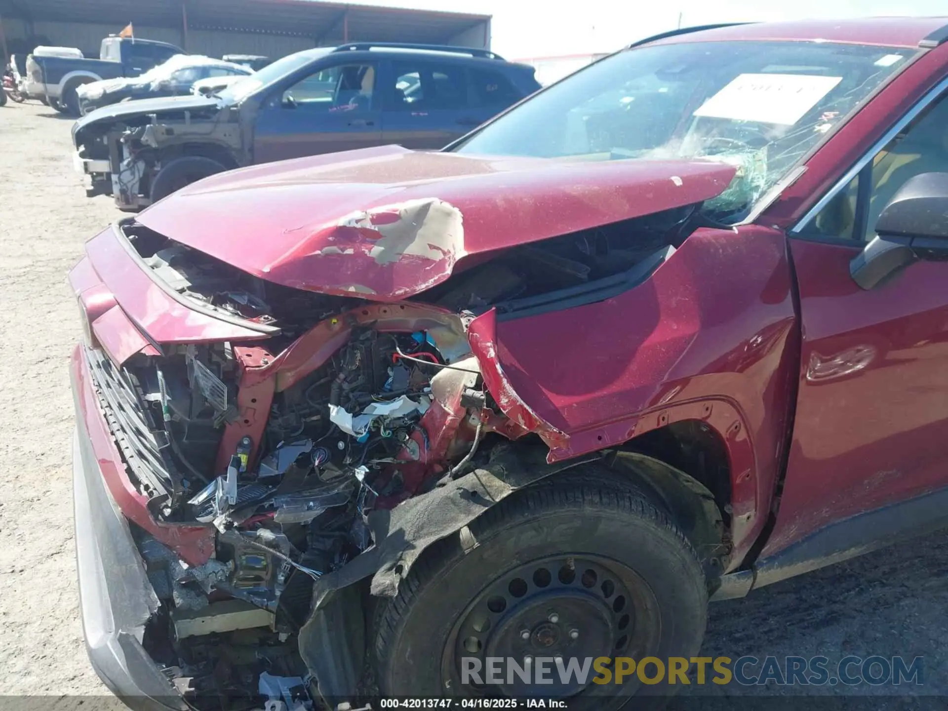 6 Фотография поврежденного автомобиля 2T3H1RFV0KW040262 TOYOTA RAV4 2019