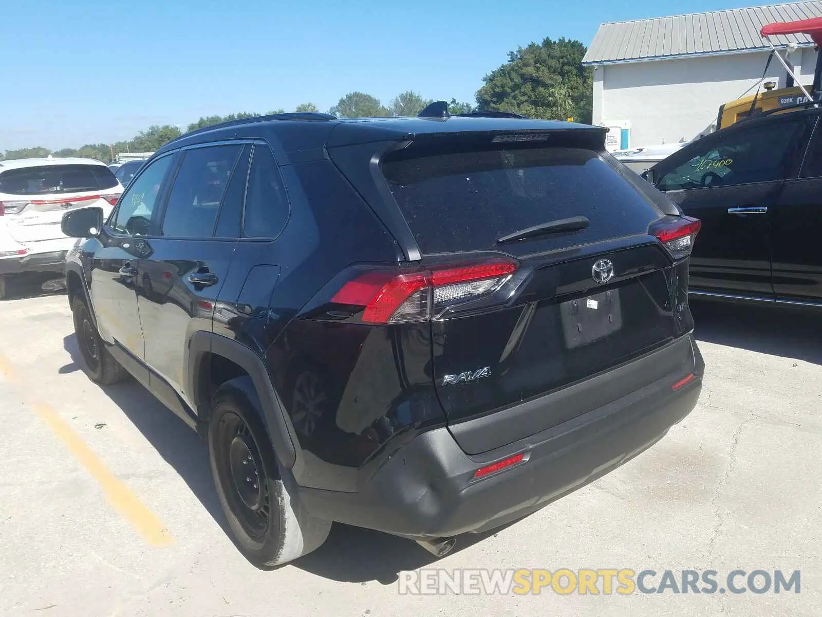 3 Photograph of a damaged car 2T3H1RFV0KW057143 TOYOTA RAV4 2019