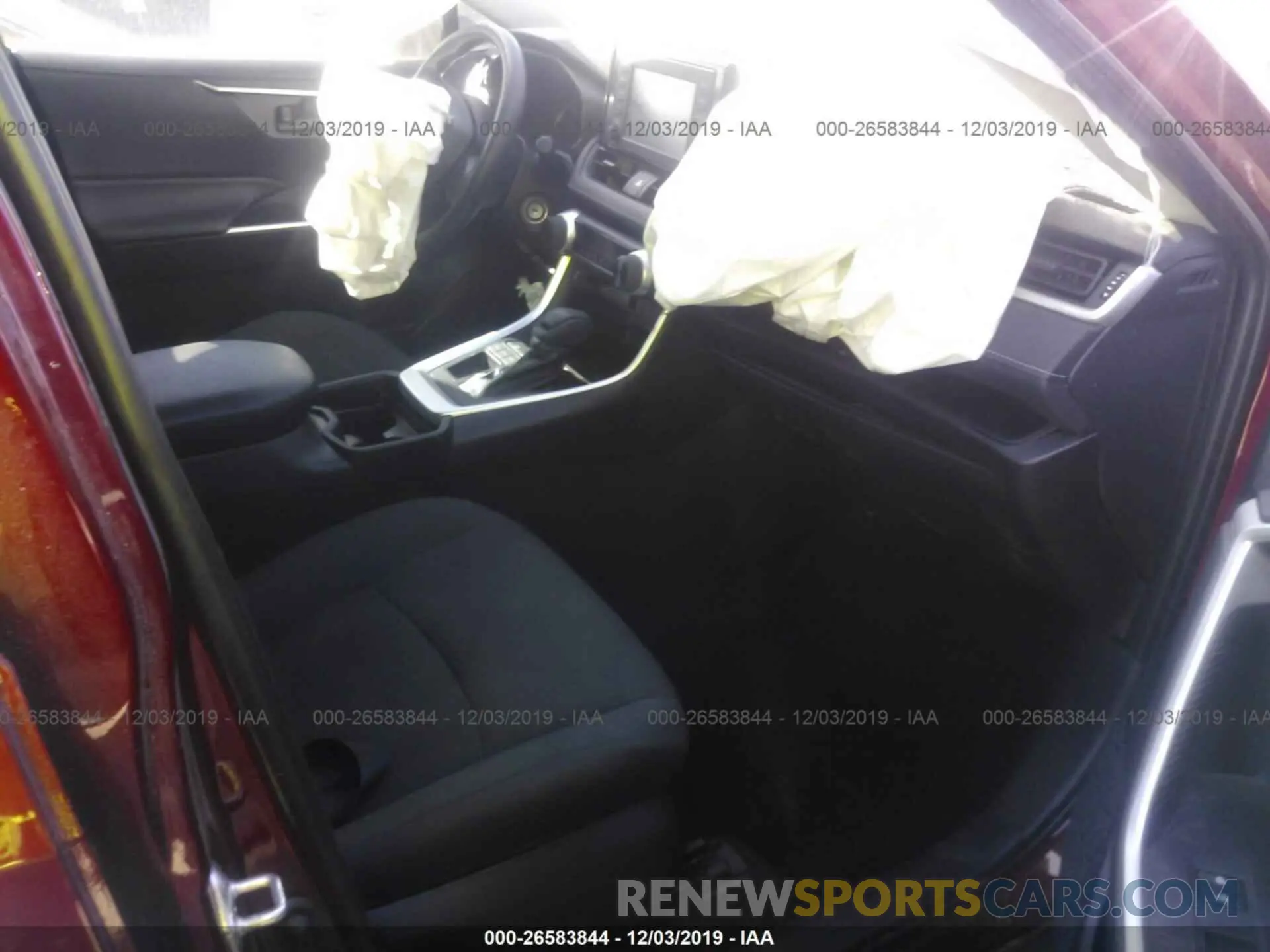5 Photograph of a damaged car 2T3H1RFV1KC010656 TOYOTA RAV4 2019