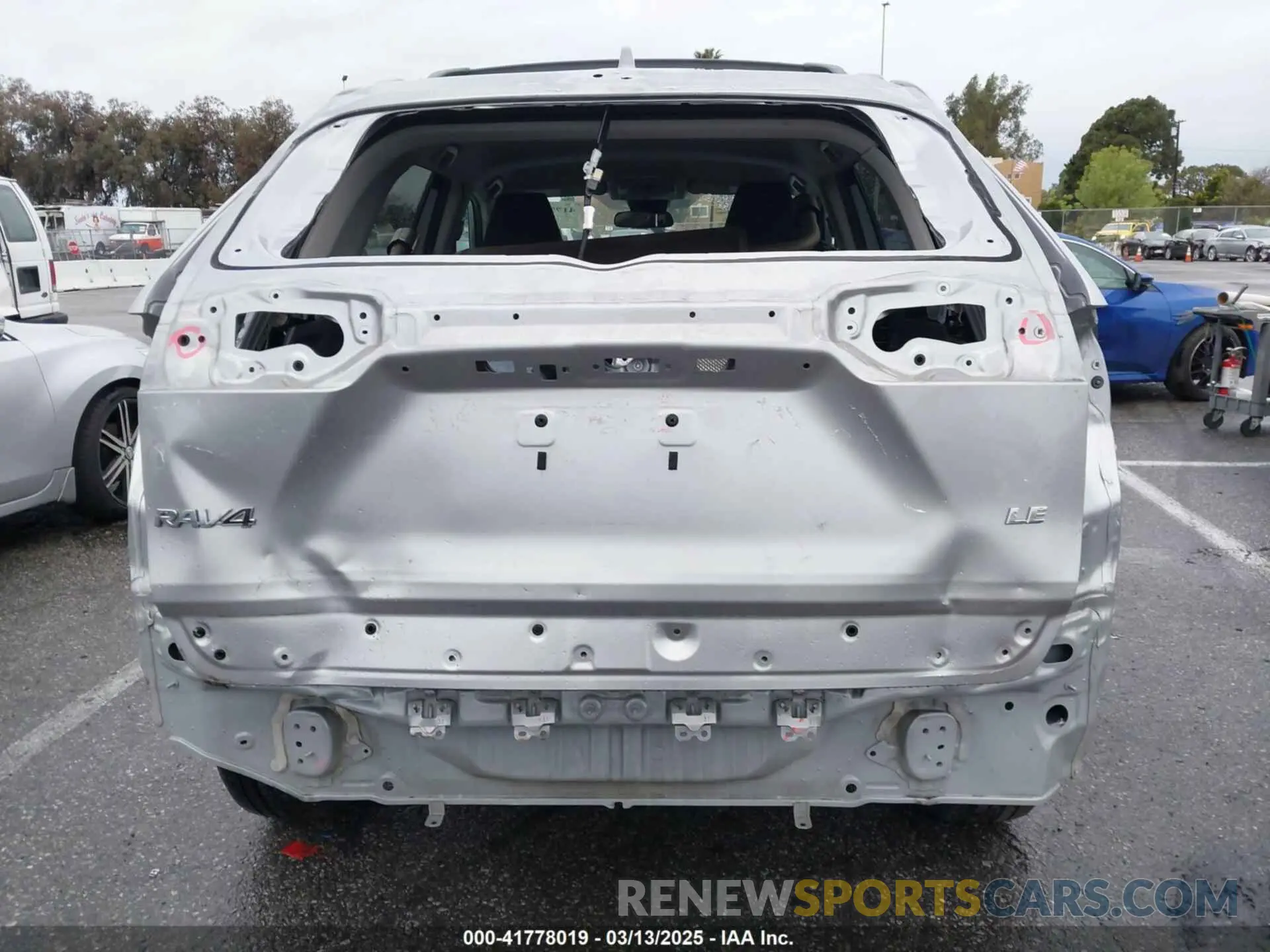 16 Фотография поврежденного автомобиля 2T3H1RFV1KC018336 TOYOTA RAV4 2019