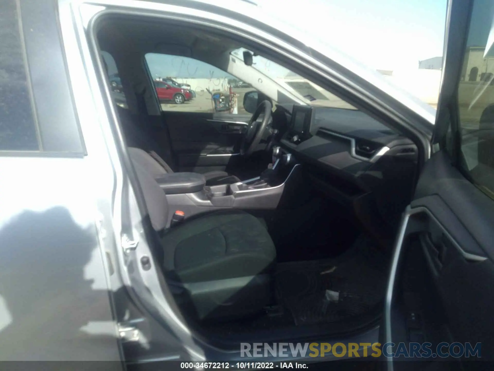 5 Фотография поврежденного автомобиля 2T3H1RFV1KC018613 TOYOTA RAV4 2019