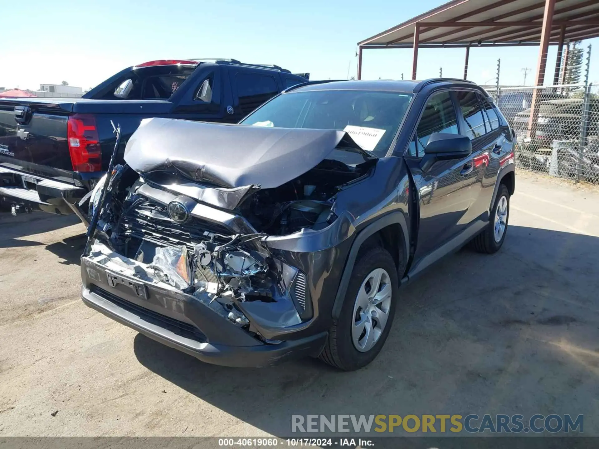 2 Photograph of a damaged car 2T3H1RFV1KW002815 TOYOTA RAV4 2019