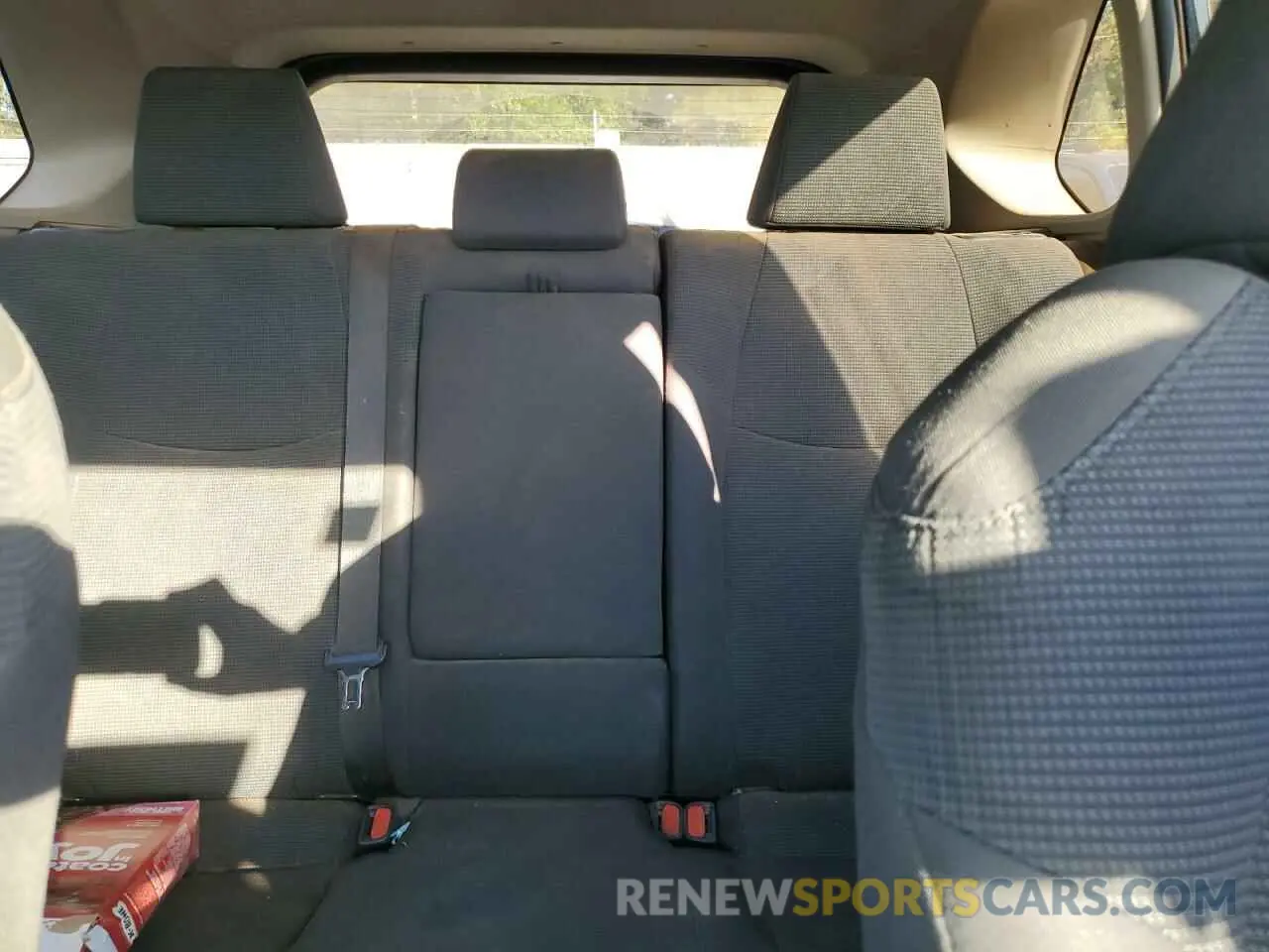 10 Фотография поврежденного автомобиля 2T3H1RFV2KC023965 TOYOTA RAV4 2019