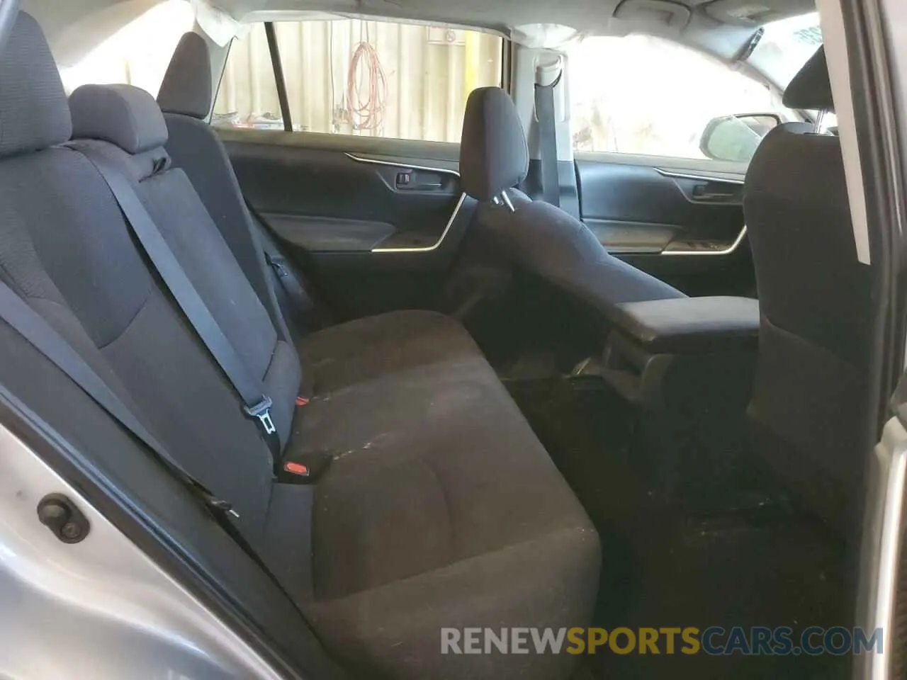 11 Фотография поврежденного автомобиля 2T3H1RFV3KC006561 TOYOTA RAV4 2019