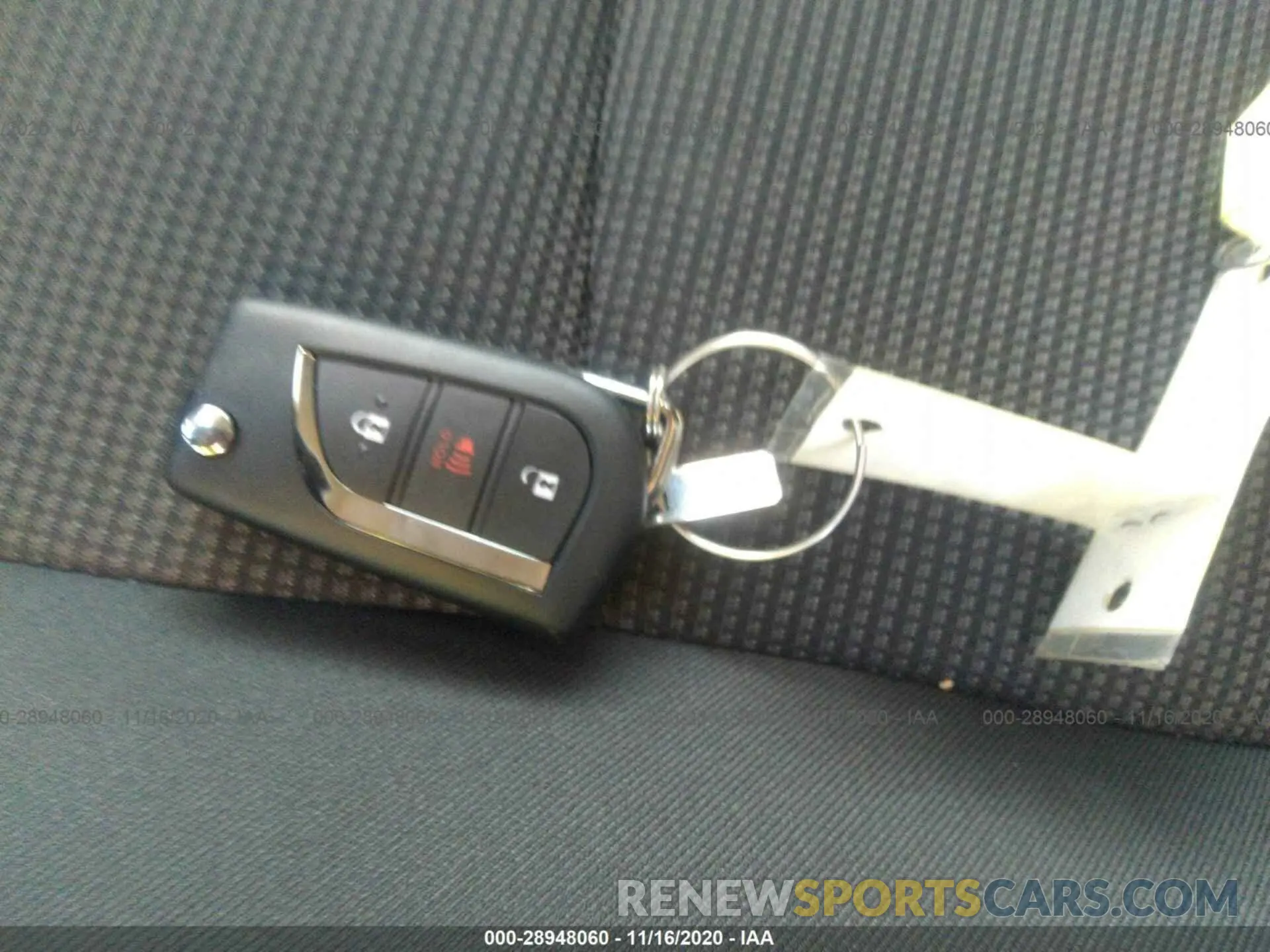 11 Photograph of a damaged car 2T3H1RFV3KC023604 TOYOTA RAV4 2019