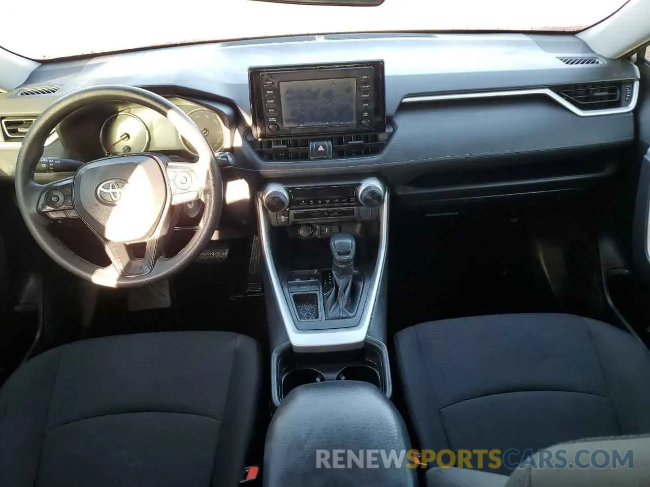 8 Фотография поврежденного автомобиля 2T3H1RFV3KW022046 TOYOTA RAV4 2019