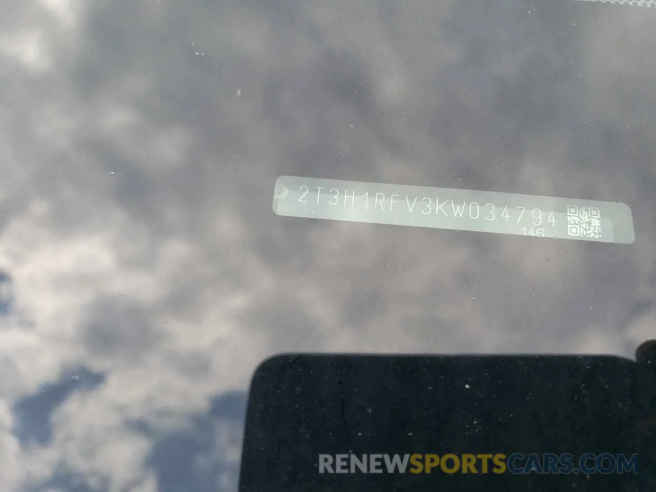 13 Photograph of a damaged car 2T3H1RFV3KW034794 TOYOTA RAV4 2019