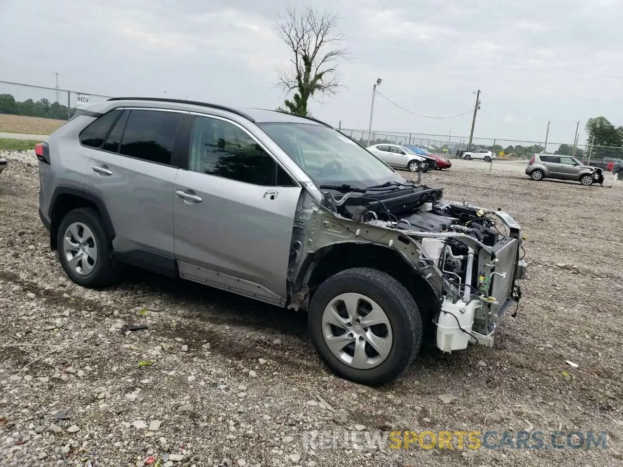 4 Photograph of a damaged car 2T3H1RFV3KW034794 TOYOTA RAV4 2019