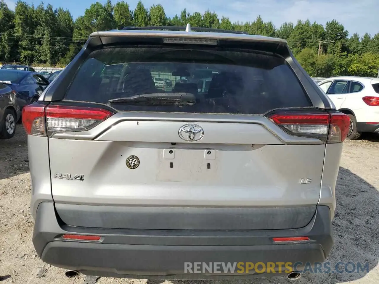 6 Фотография поврежденного автомобиля 2T3H1RFV4KC017567 TOYOTA RAV4 2019