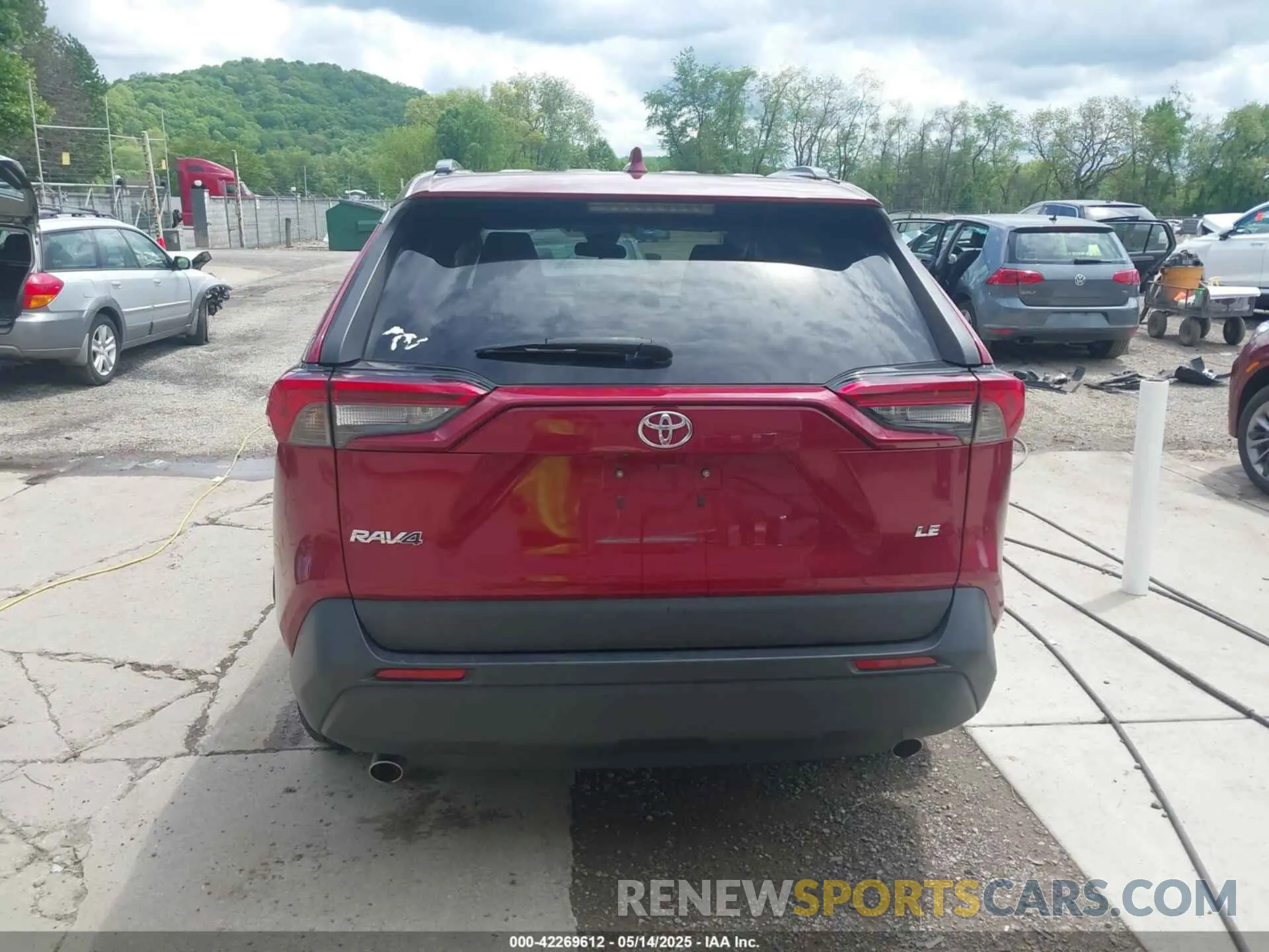 17 Фотография поврежденного автомобиля 2T3H1RFV4KW002890 TOYOTA RAV4 2019
