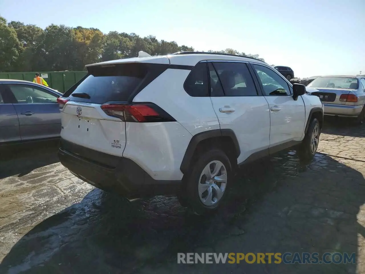 4 Фотография поврежденного автомобиля 2T3H1RFV4KW053158 TOYOTA RAV4 2019